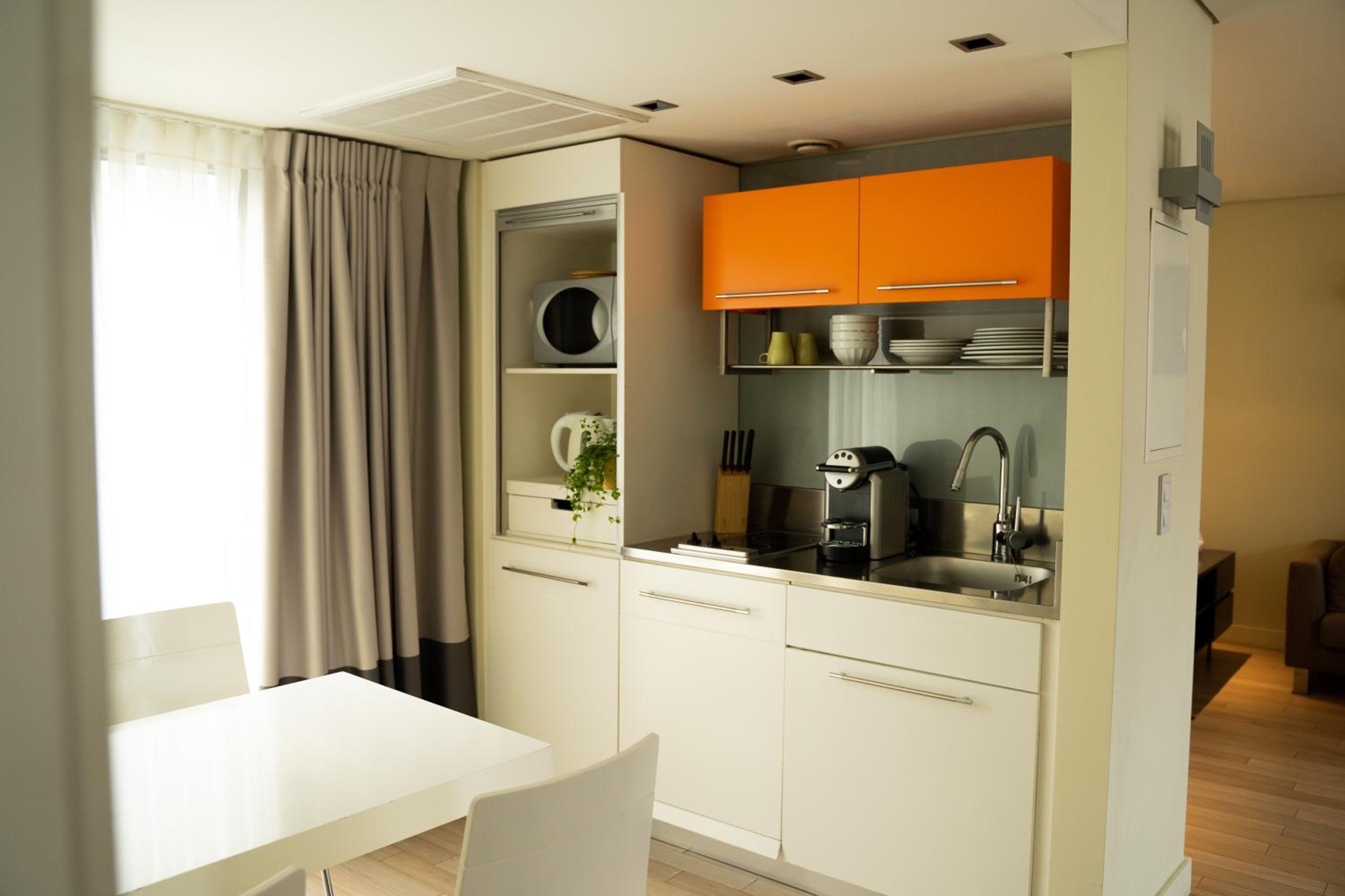 Two-Bedroom Apartment photo 2