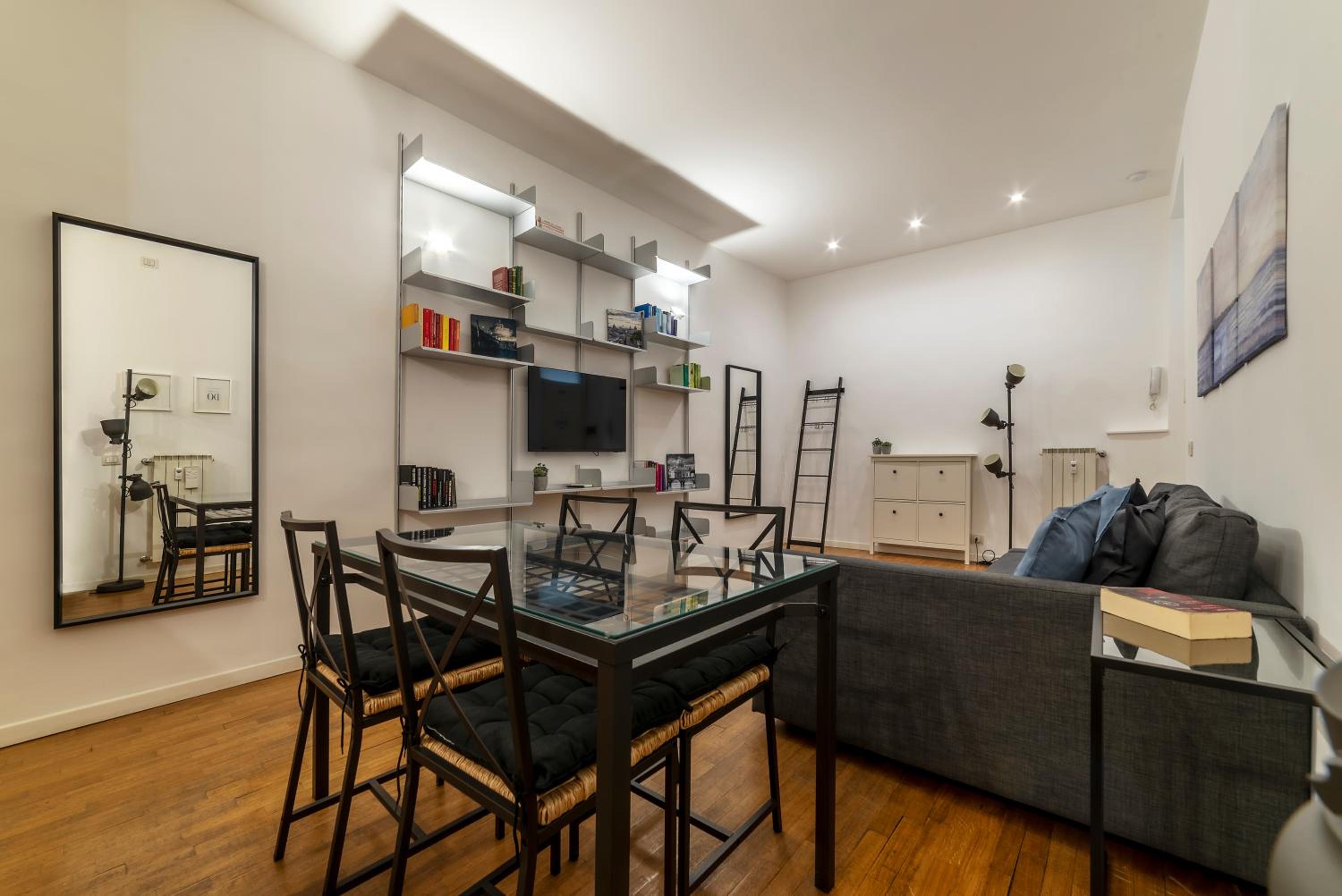 One-Bedroom Apartment
