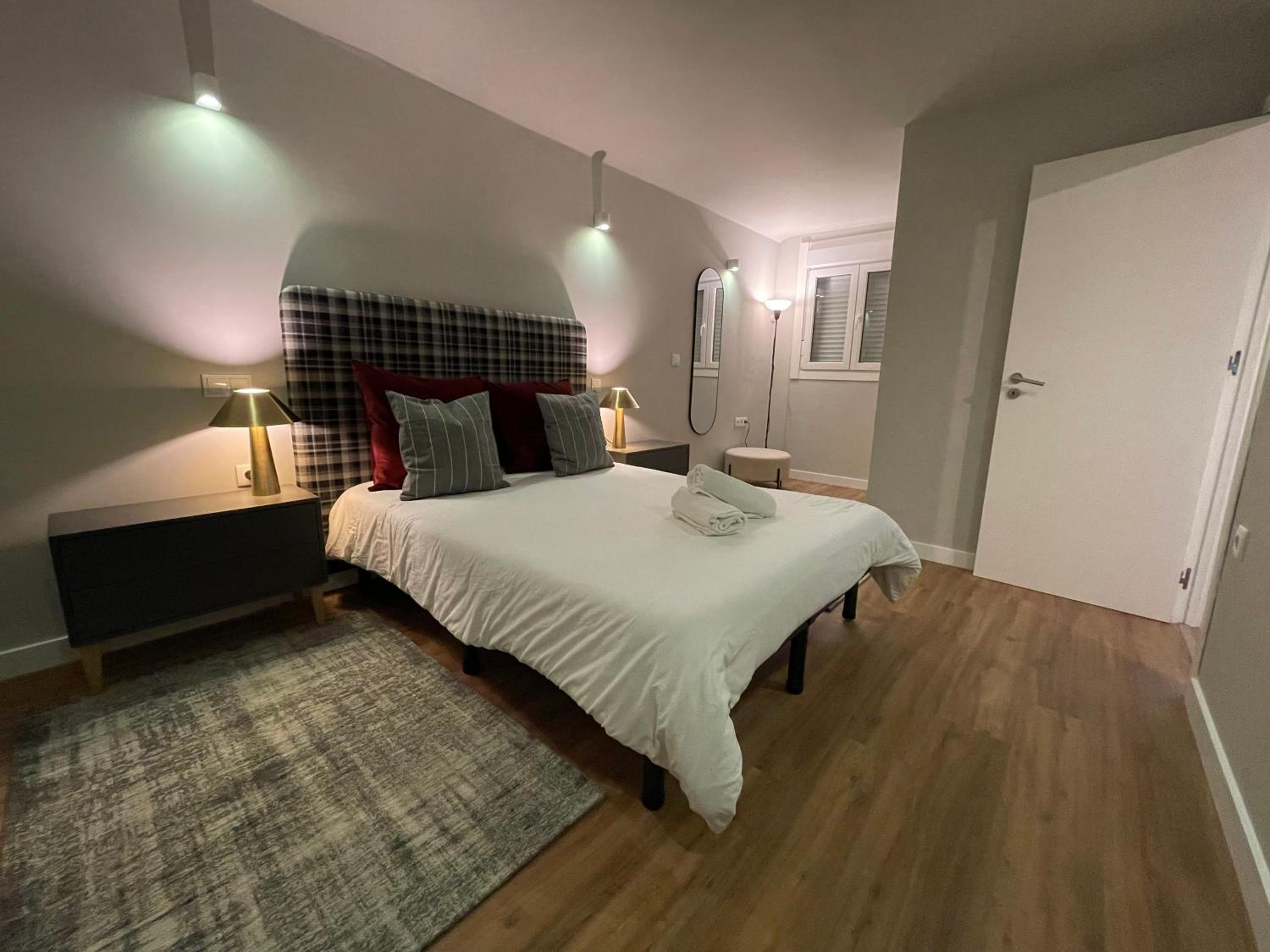 King Studio with Sofa Bed - Photo 3