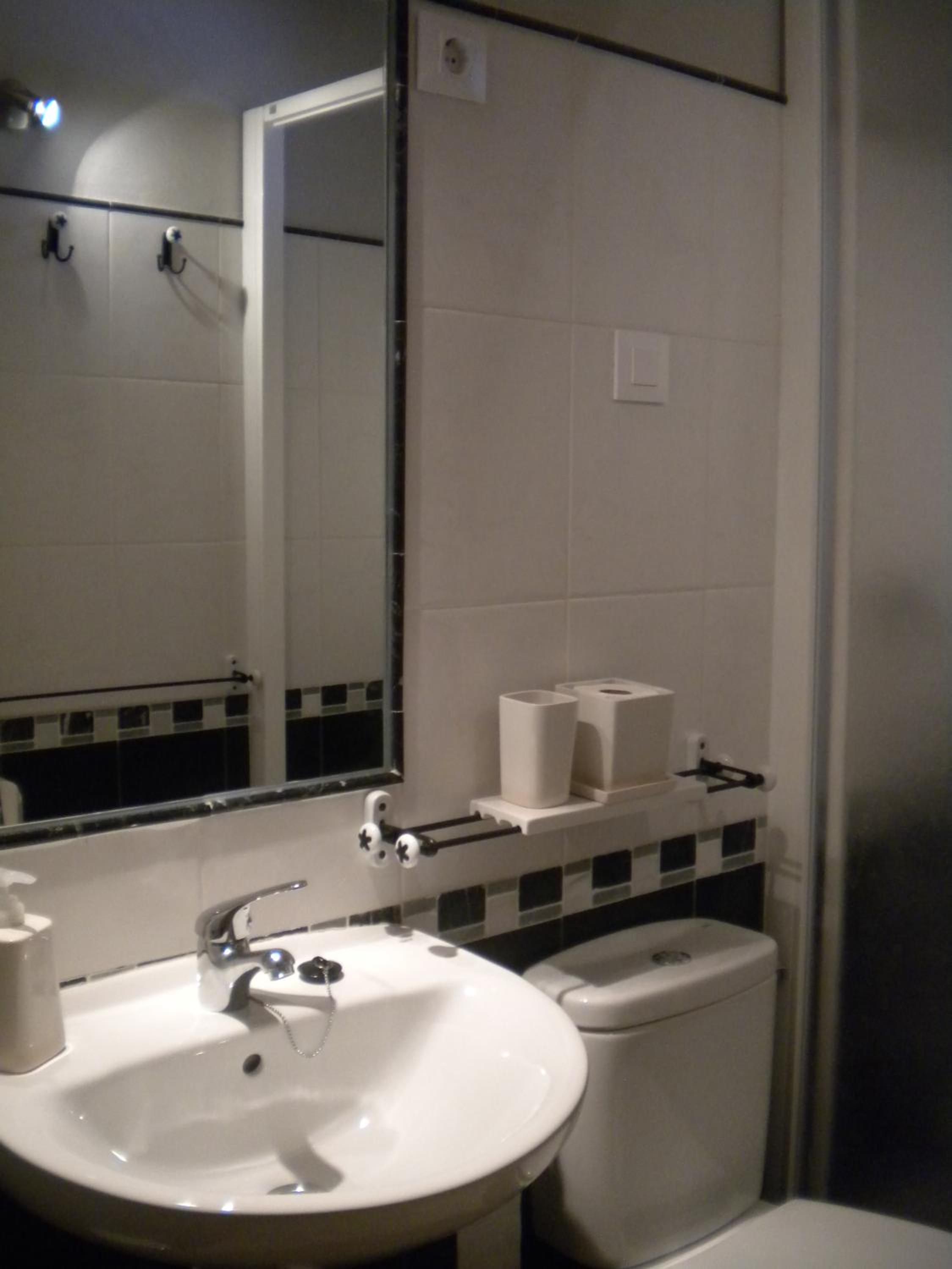 Standard Twin Room photo 2
