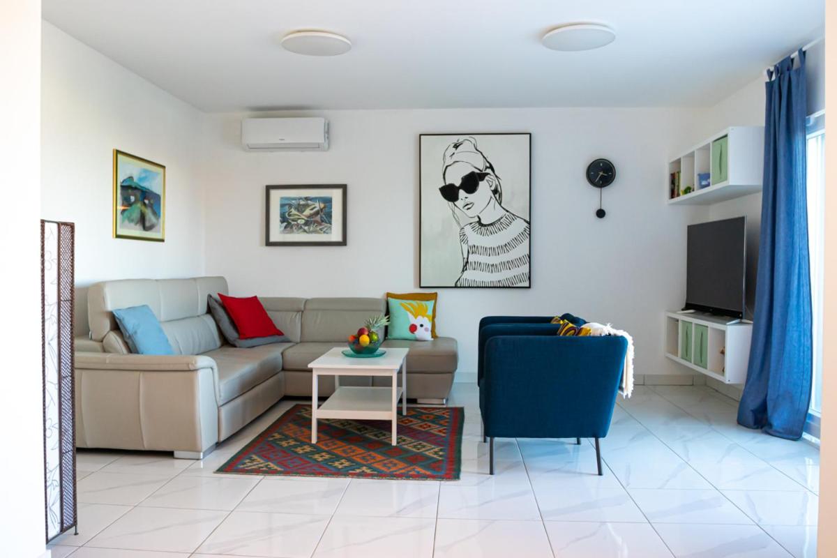 Apartment with Terrace