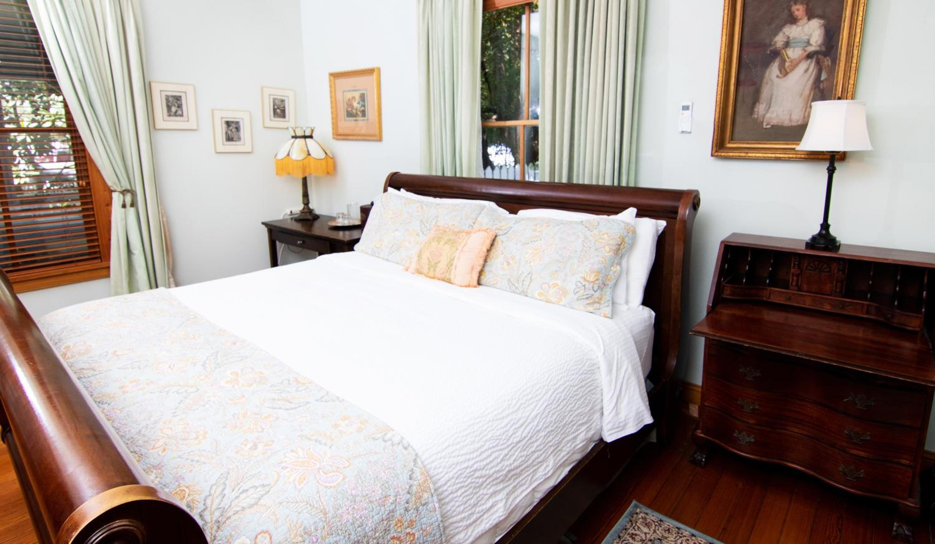 Tea Rose Room - Photo 2