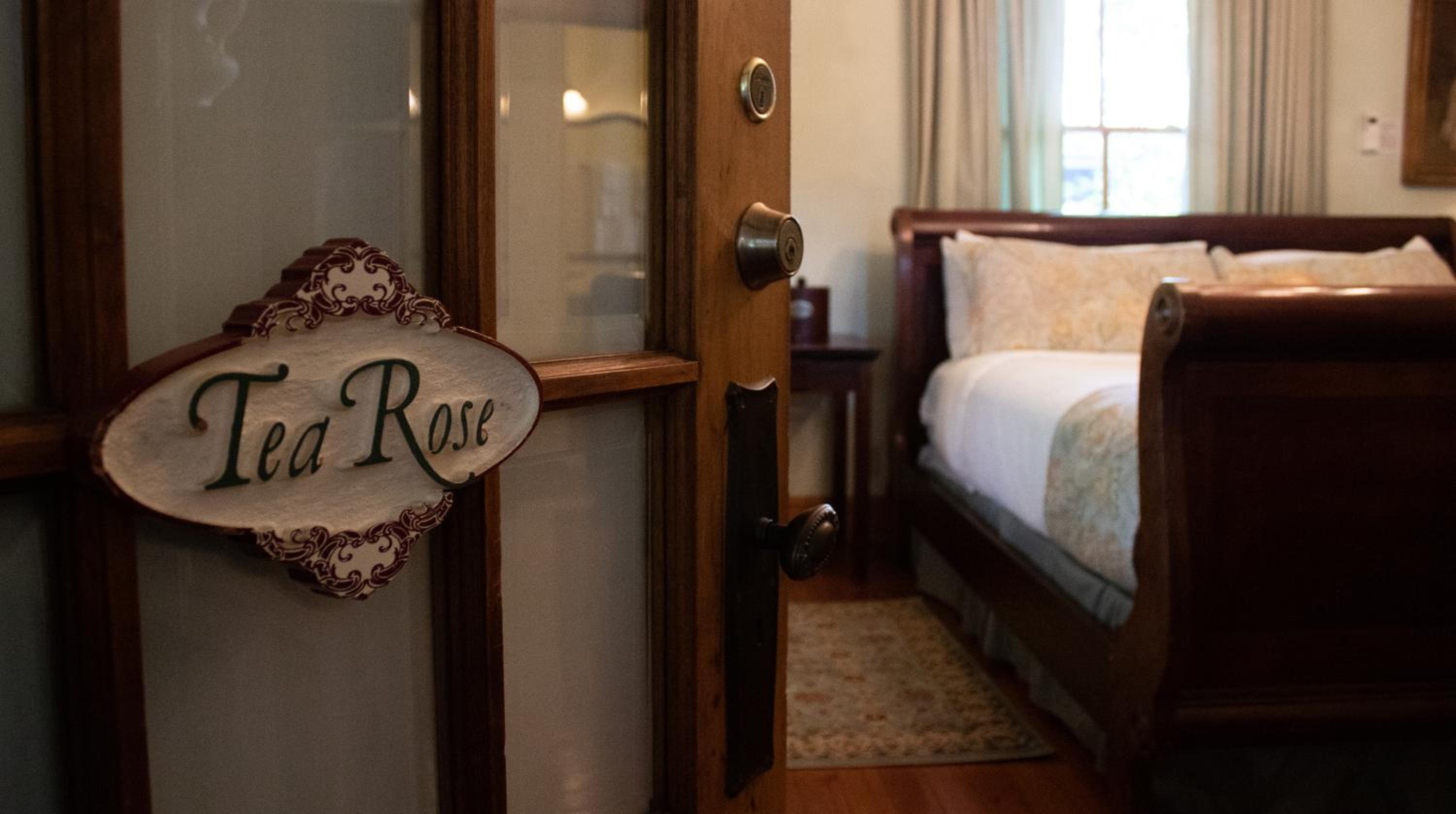 Tea Rose Room - Photo 6
