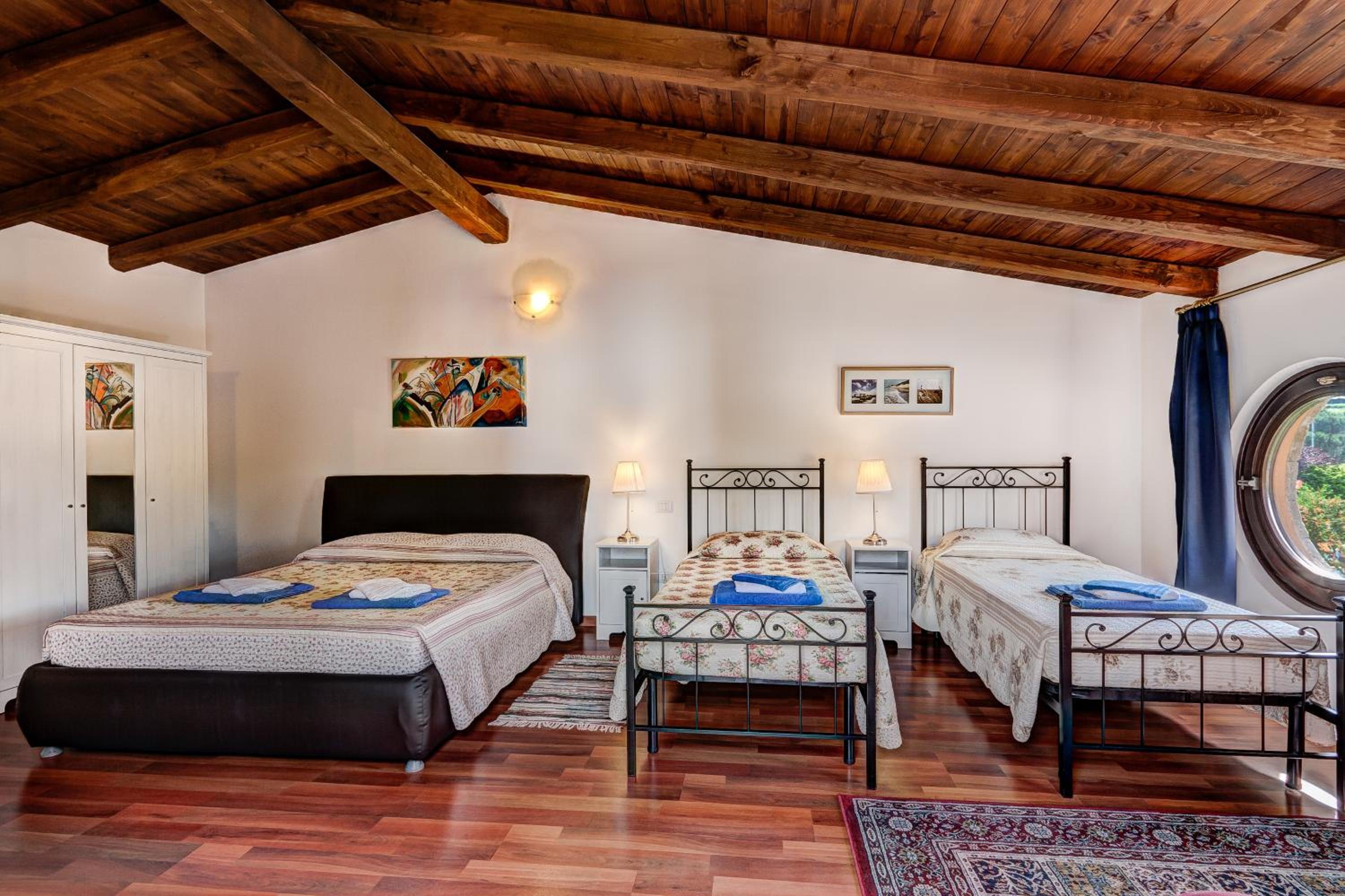 Comfort Quadruple Room
