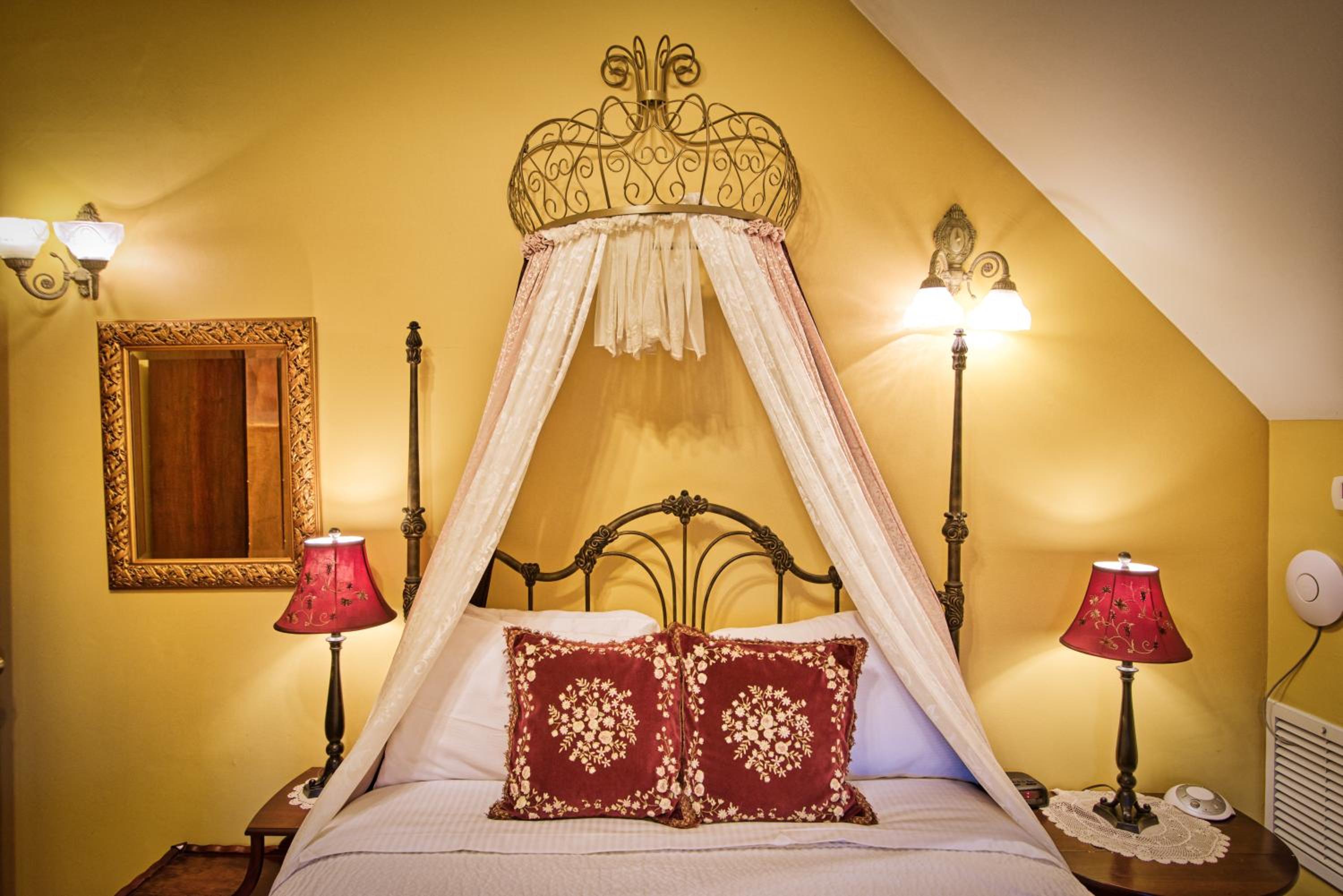 Isadora Room - Photo 6