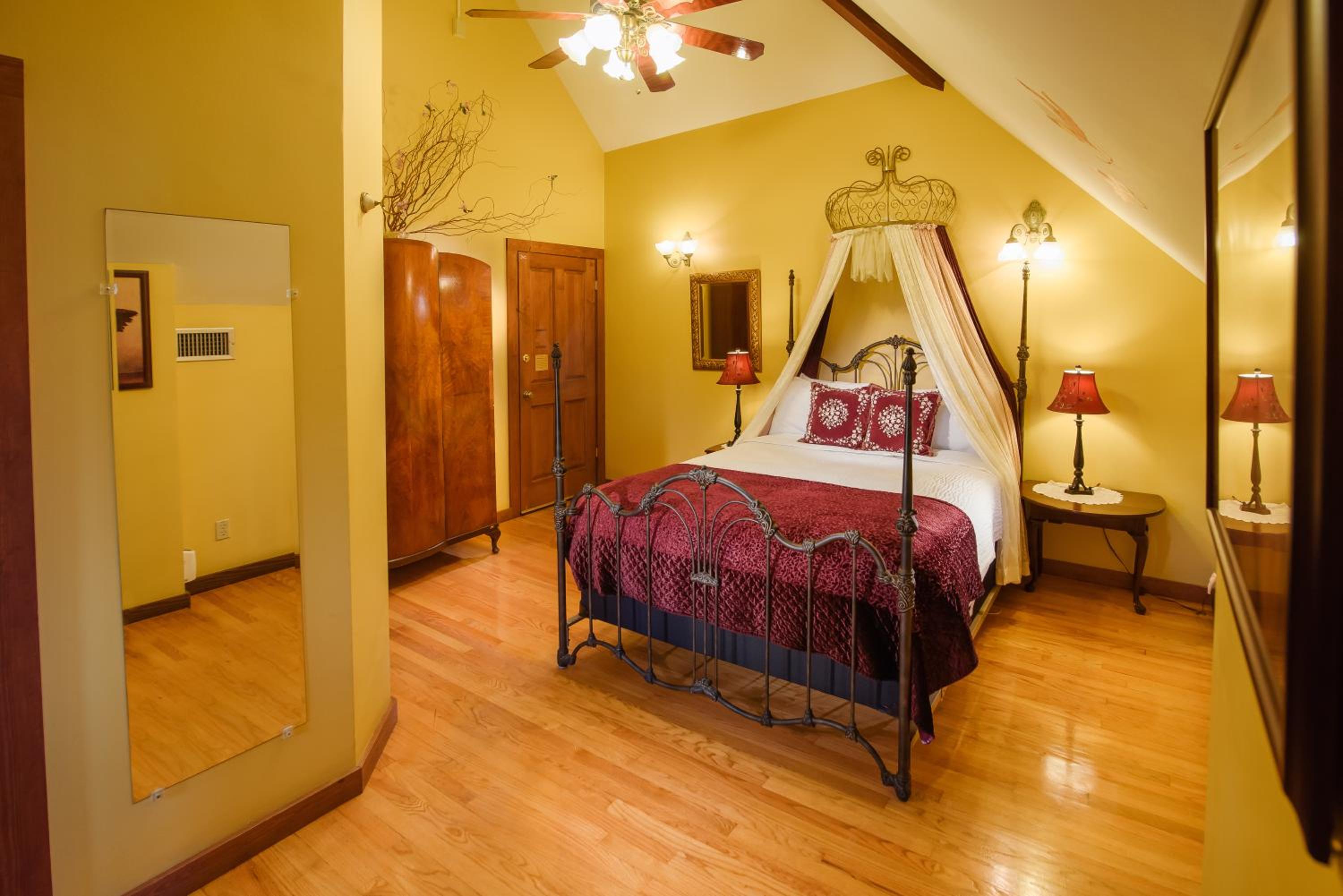 Isadora Room - Photo 7