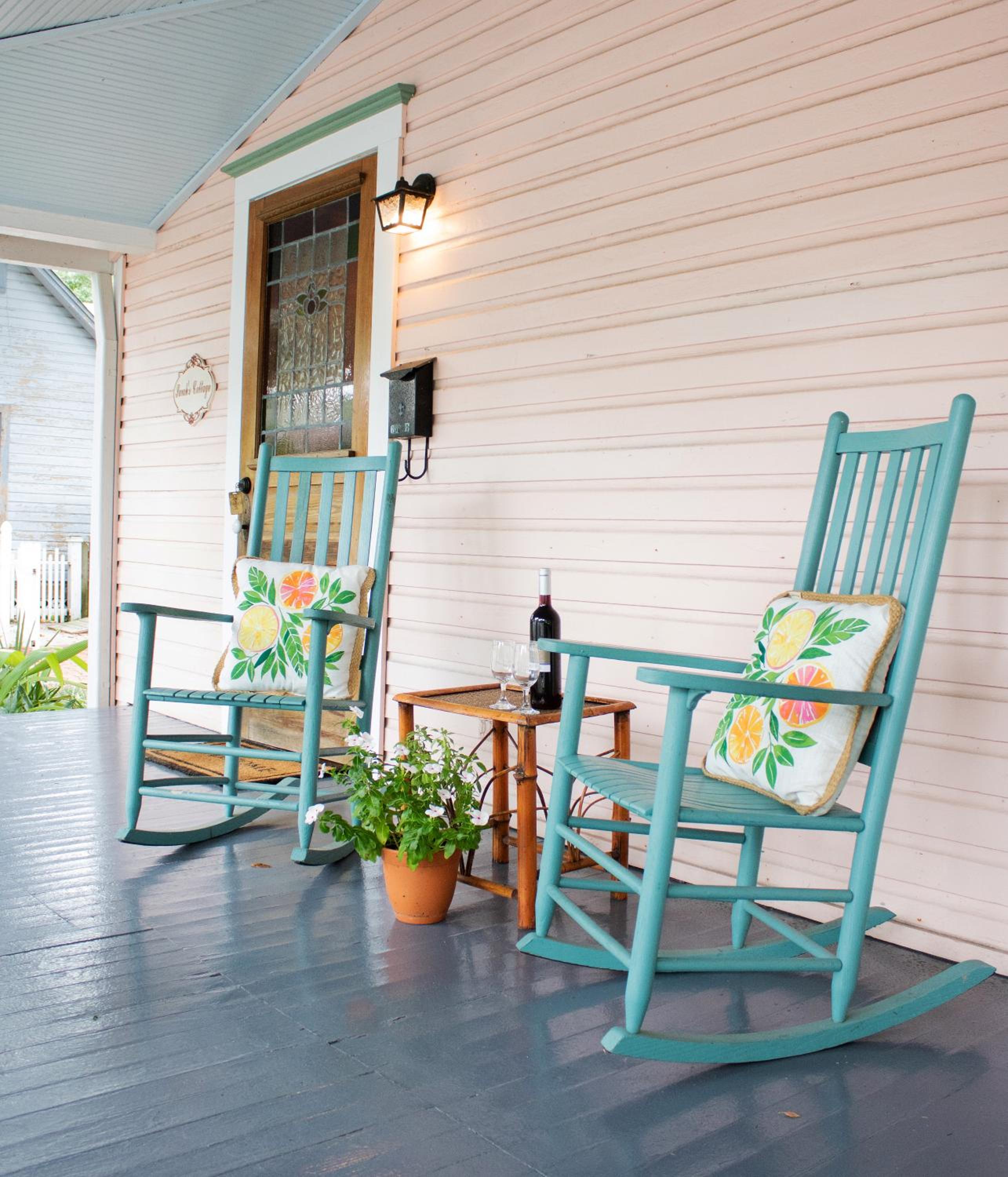 Sarah's Cottage - Photo 9