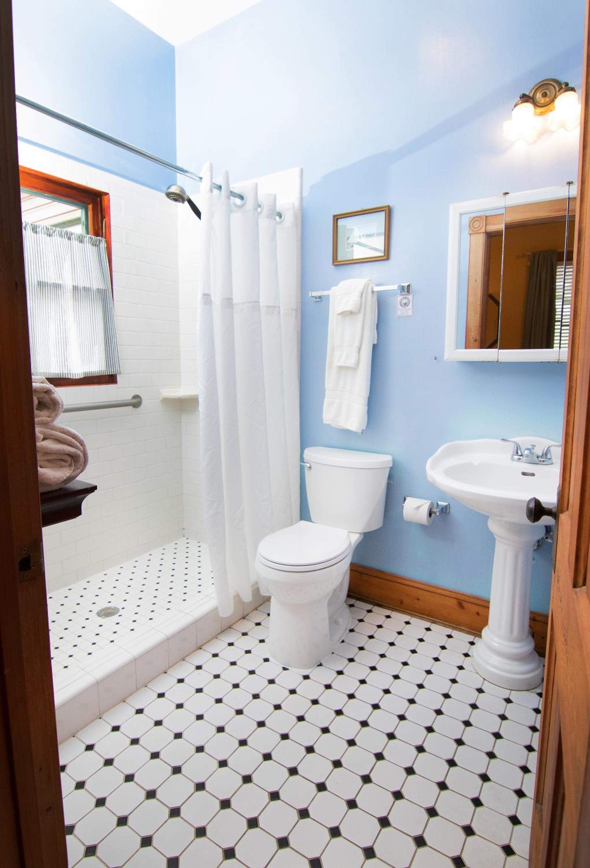 Sarah's Cottage - Photo 2