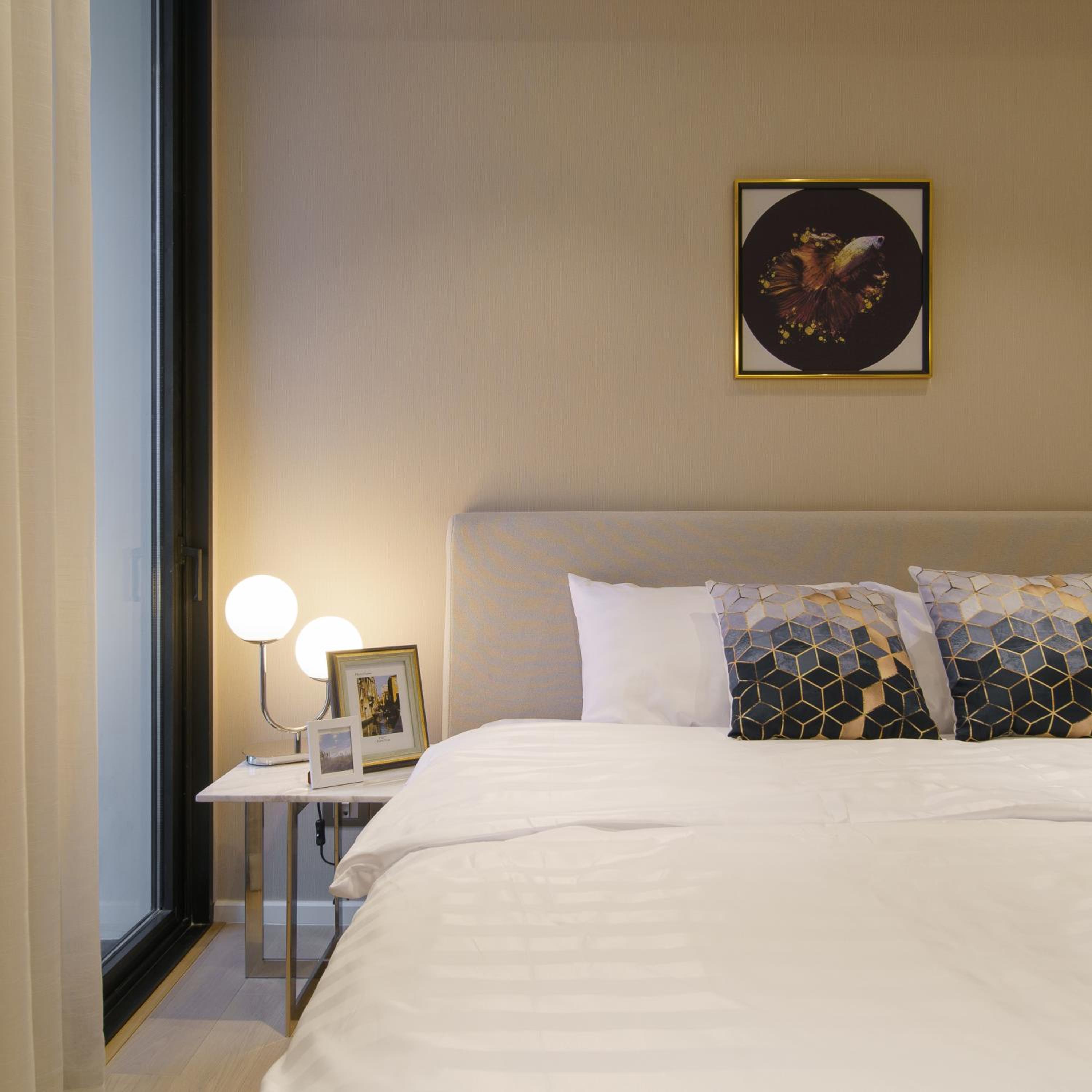 One-Bedroom Apartment photo 2