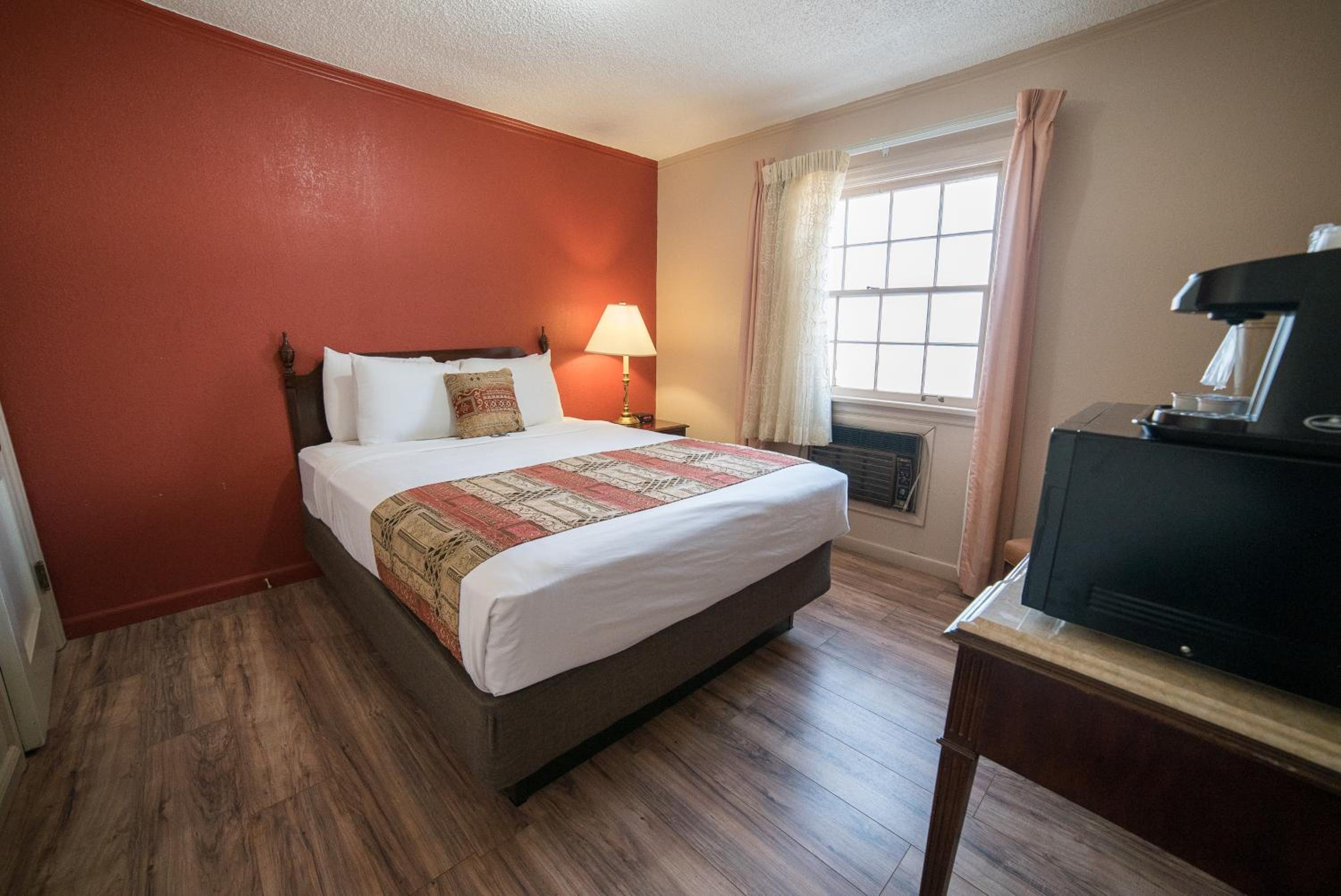 Budget Single Room