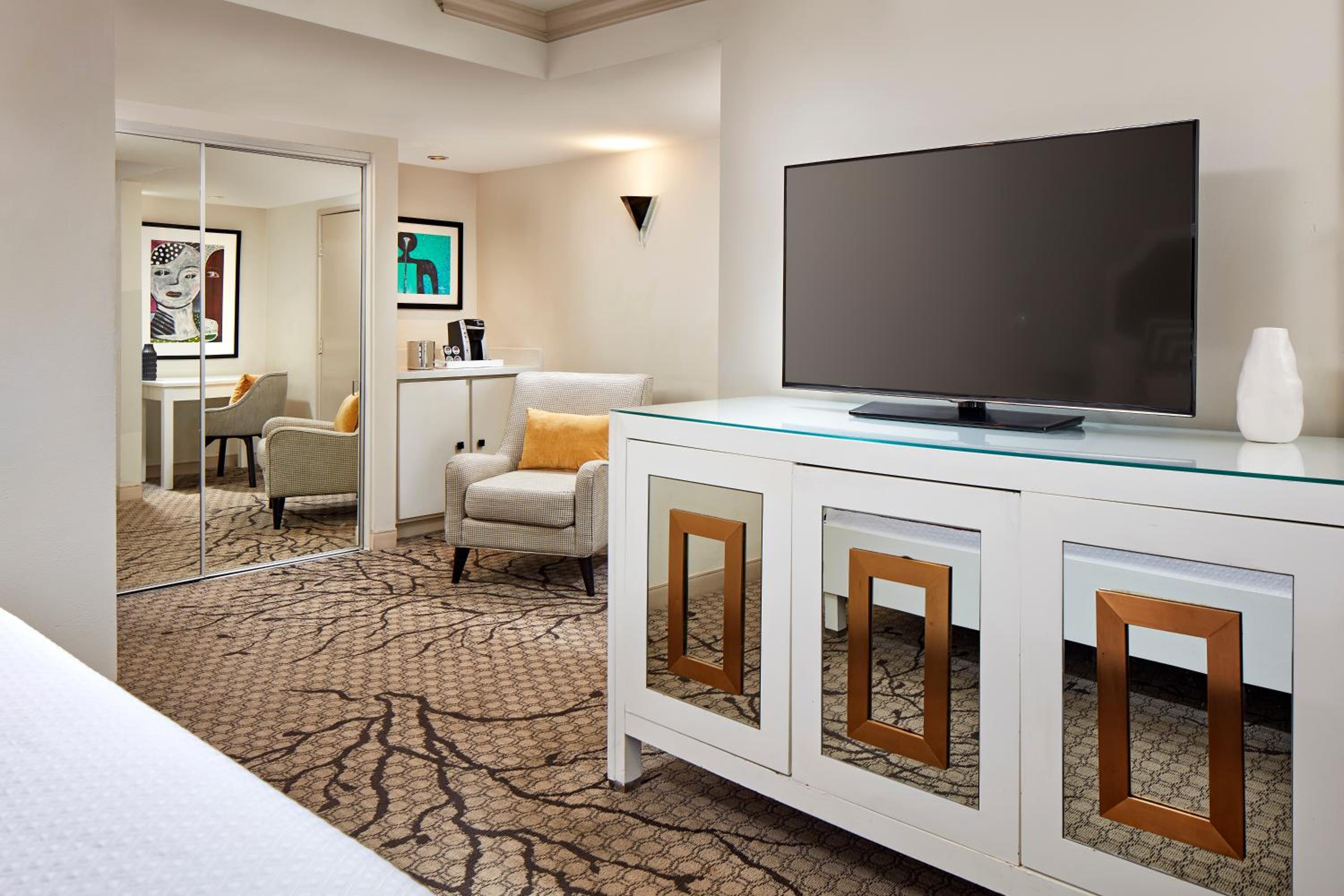Executive King Room