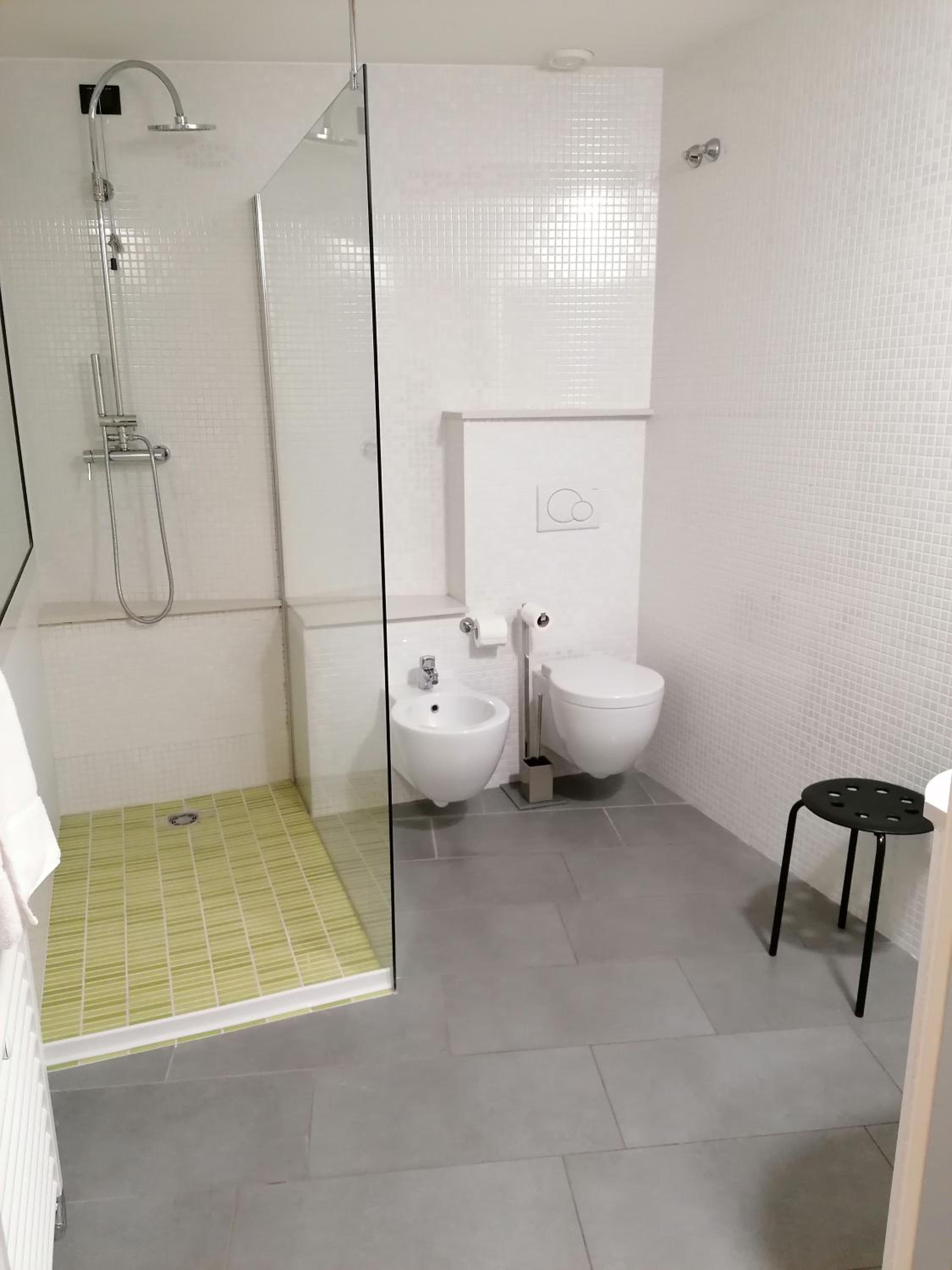 Double or Twin Room - Photo 5