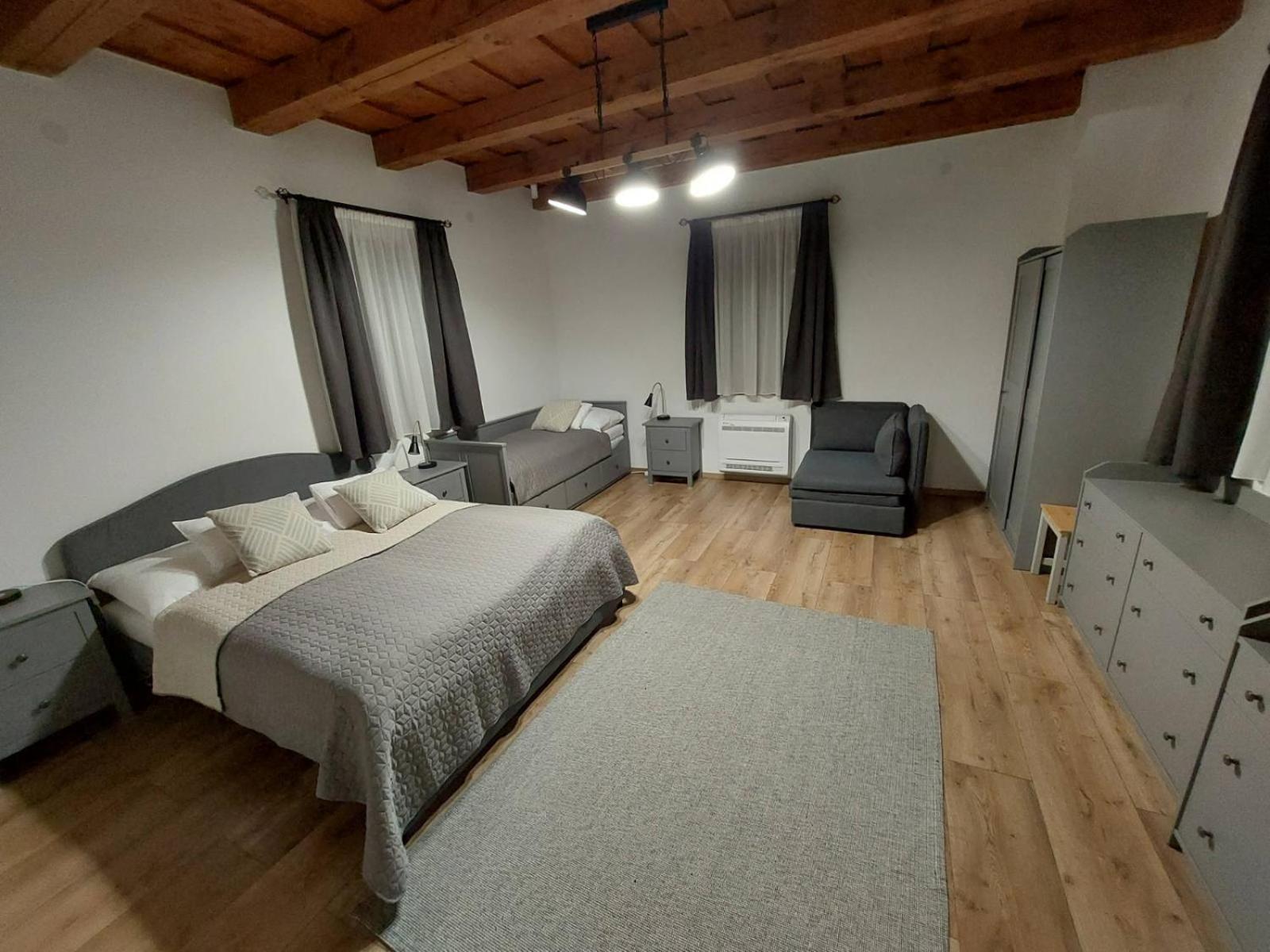 Apartment - Ground Floor photo 2