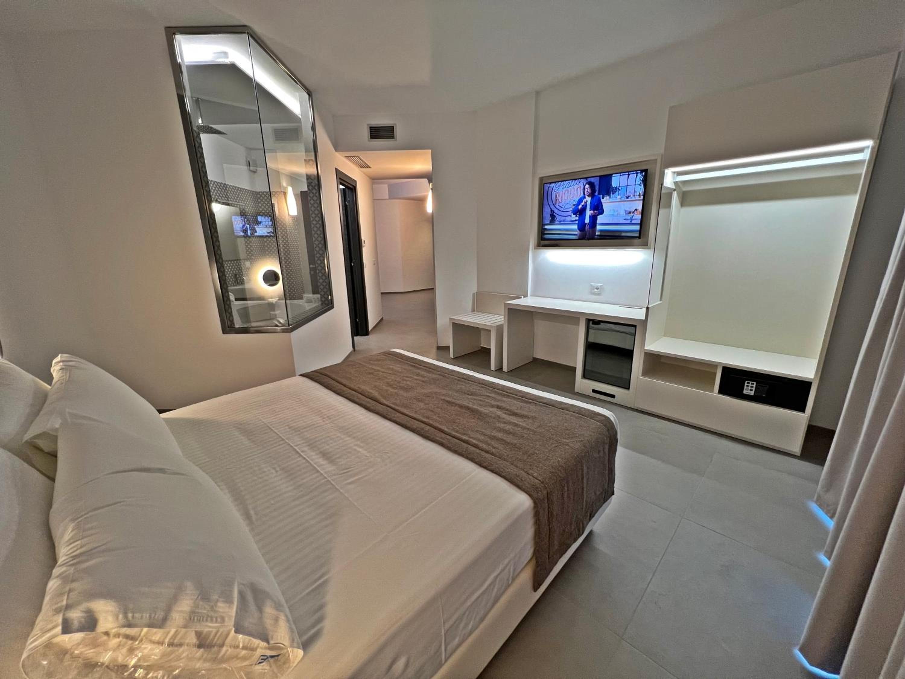 Family Suite with Terrace and Sea View - Photo 2