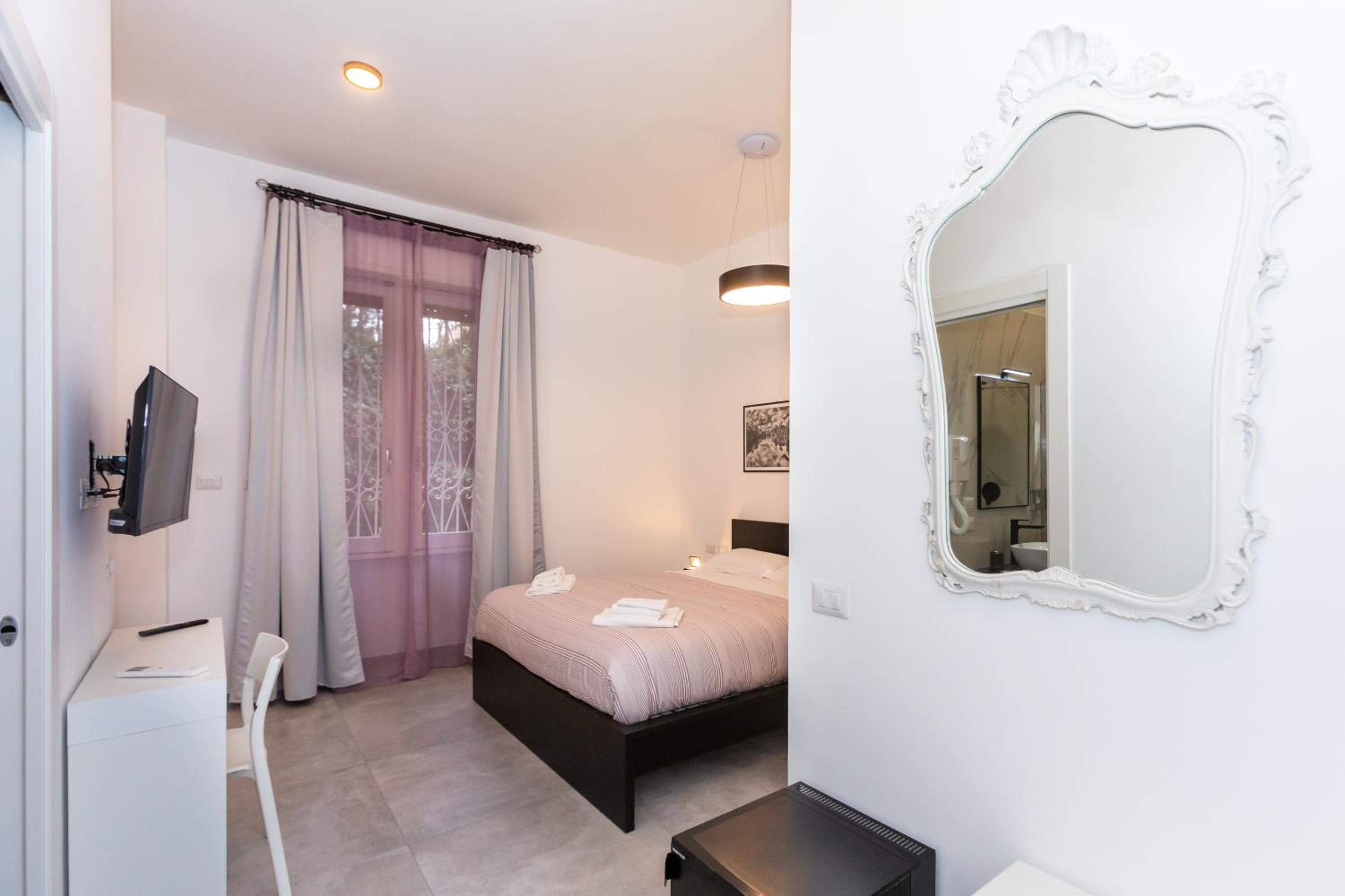 Comfort Triple Room with Shower photo 1
