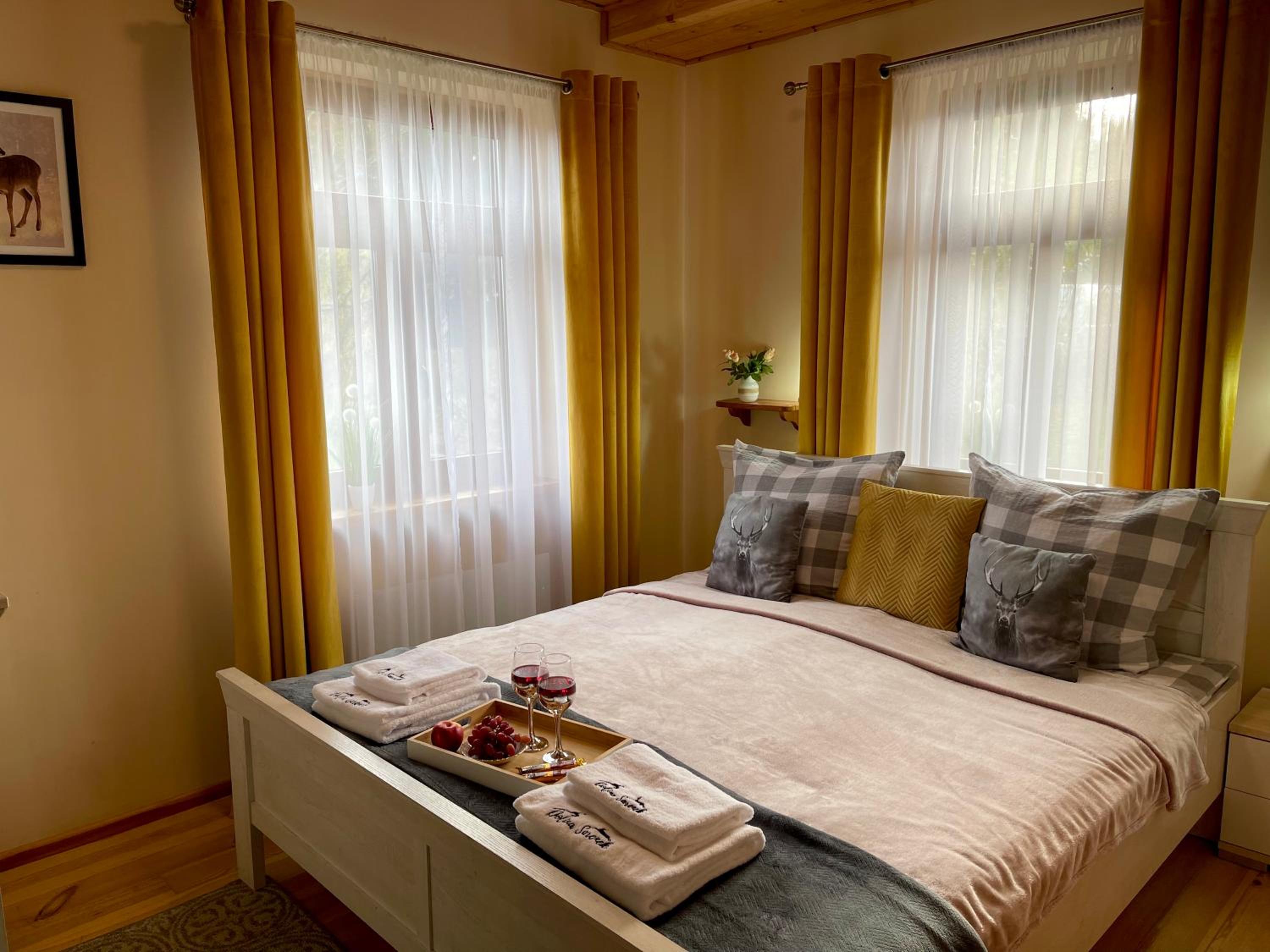 Double Room with Private Bathroom photo 2