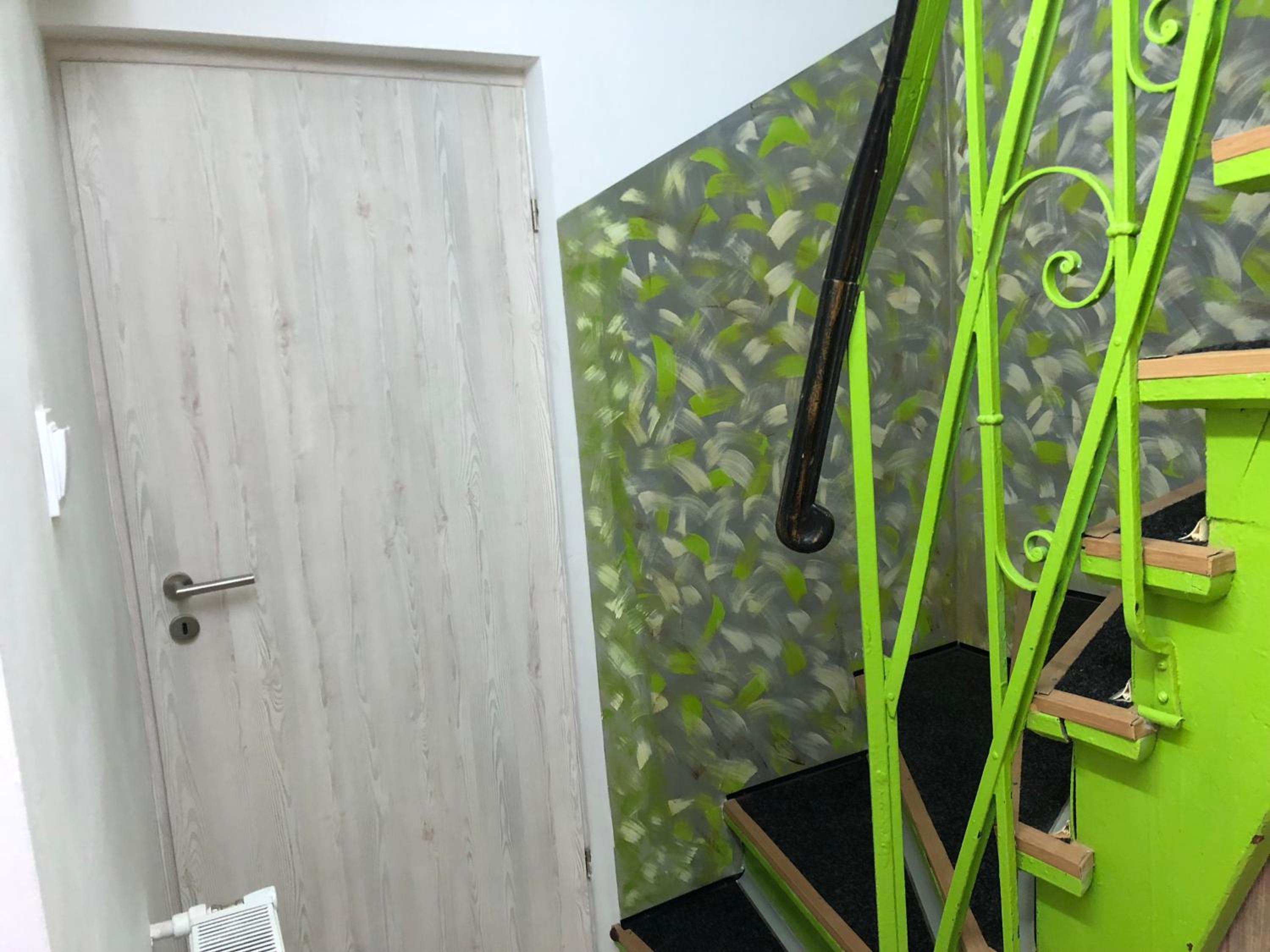 One-Bedroom Apartment - Photo 70