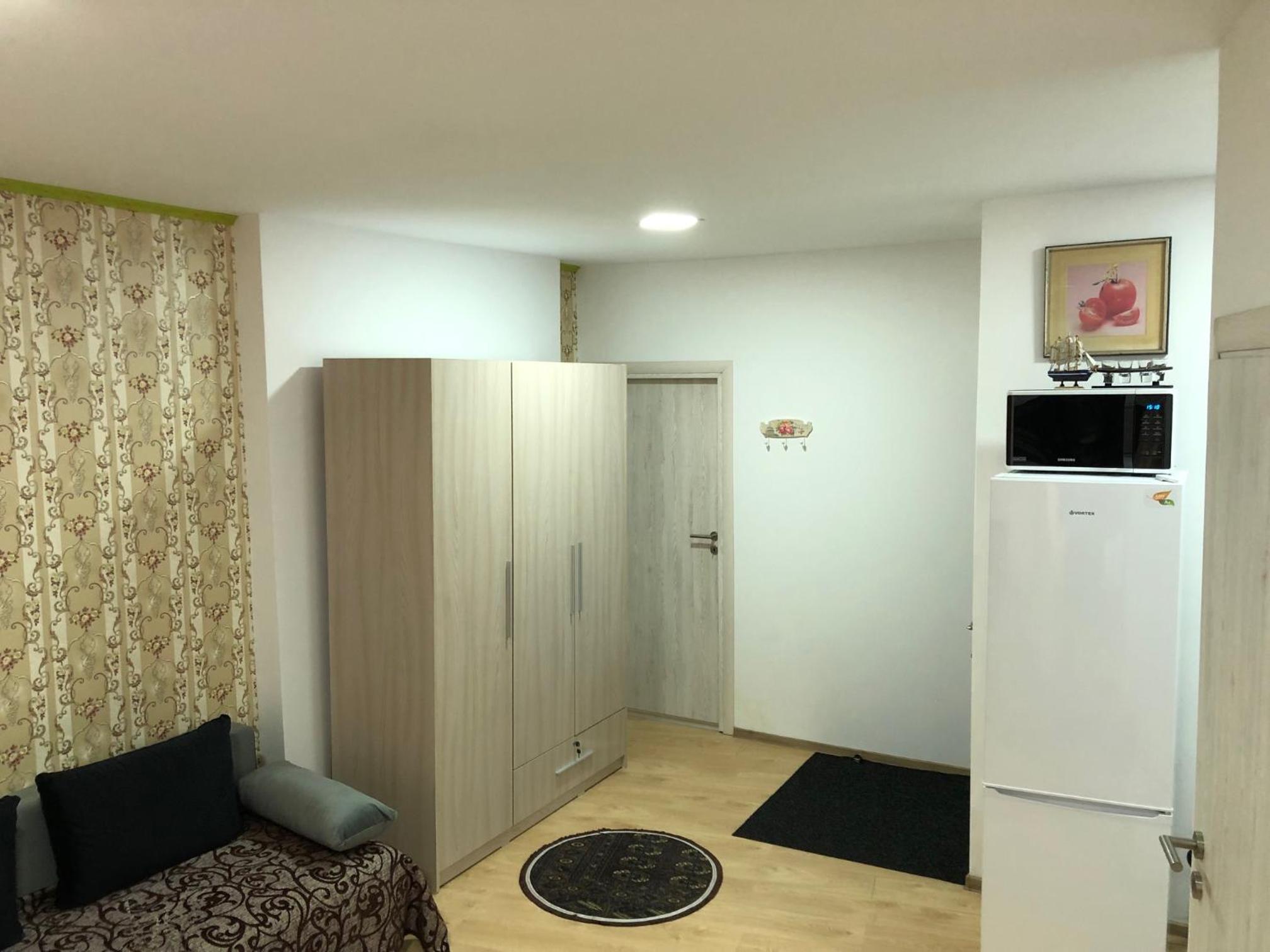 One-Bedroom Apartment - Photo 42