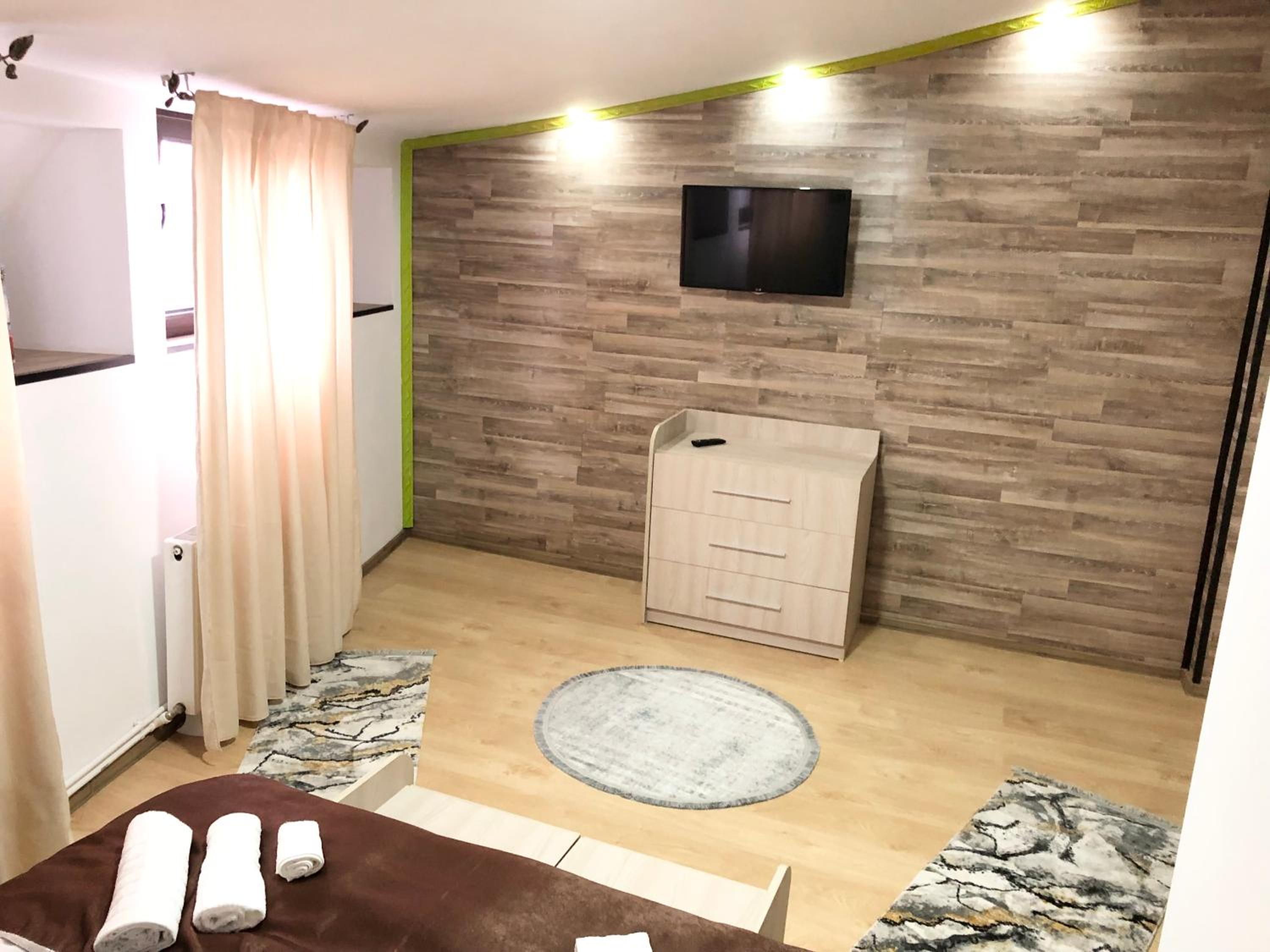 One-Bedroom Apartment - Photo 39