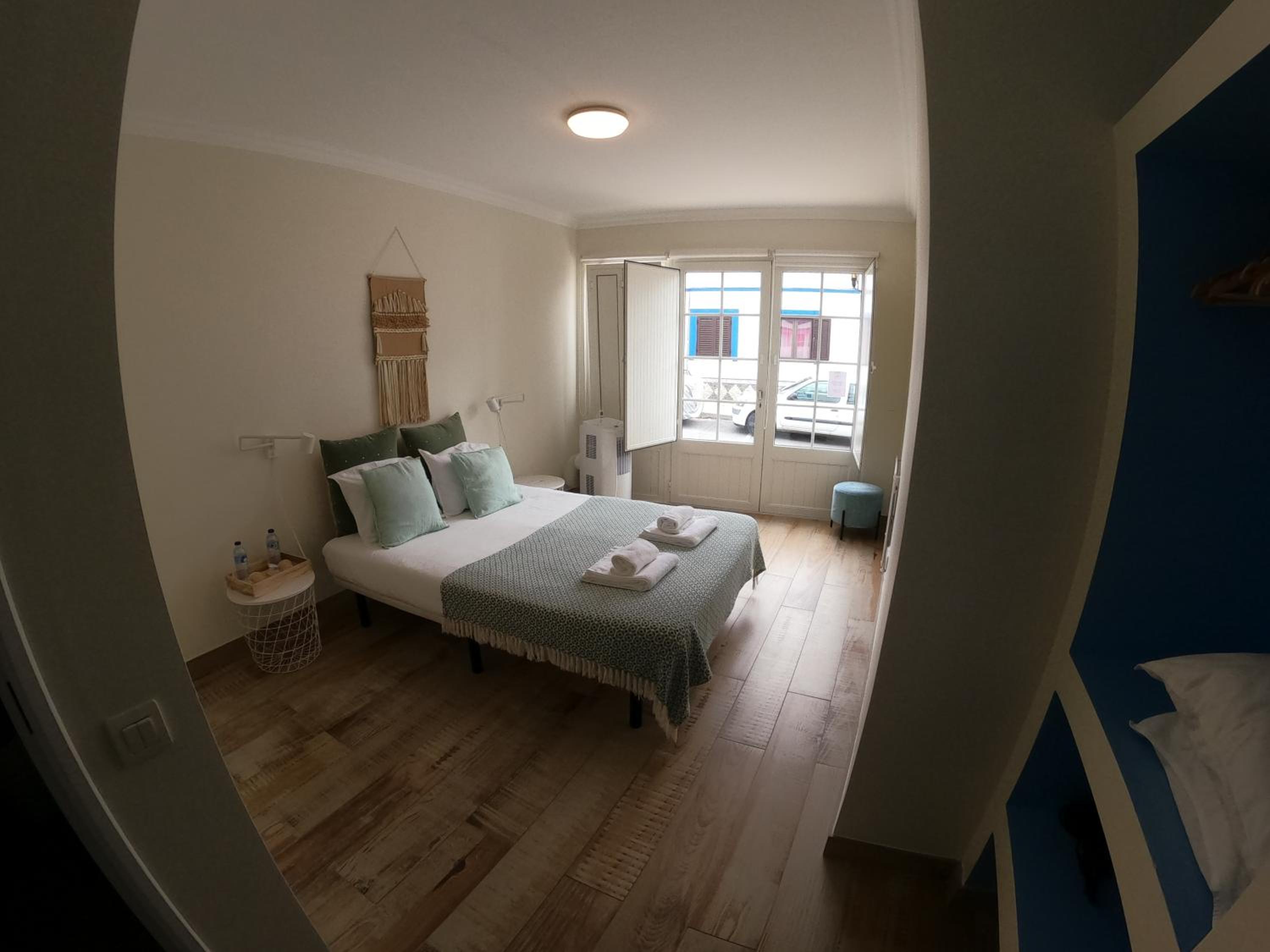 Double Room with Private Bathroom - Photo 3