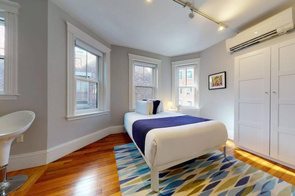 One-Bedroom Apartment - Photo 45