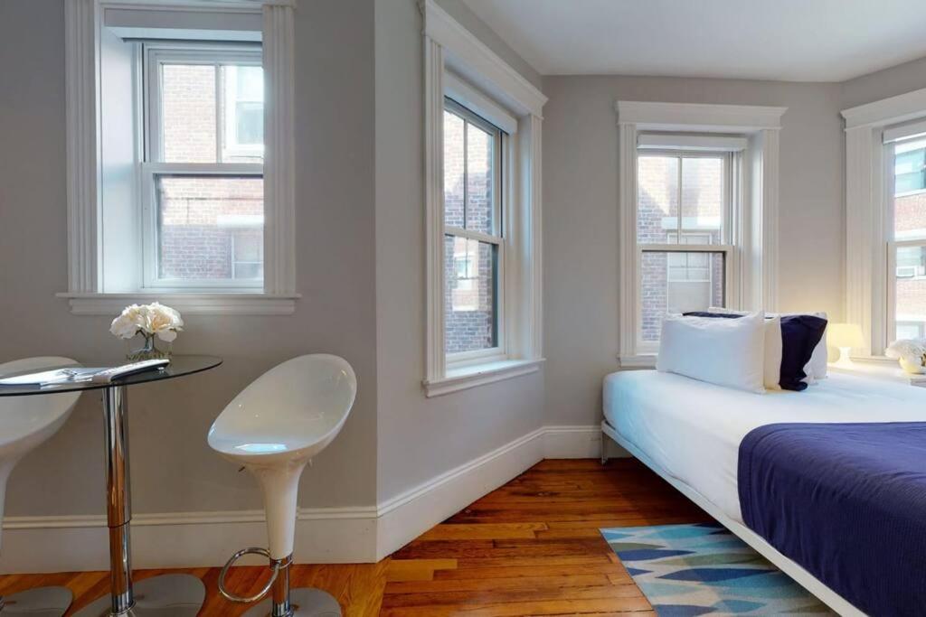 One-Bedroom Apartment - Photo 26