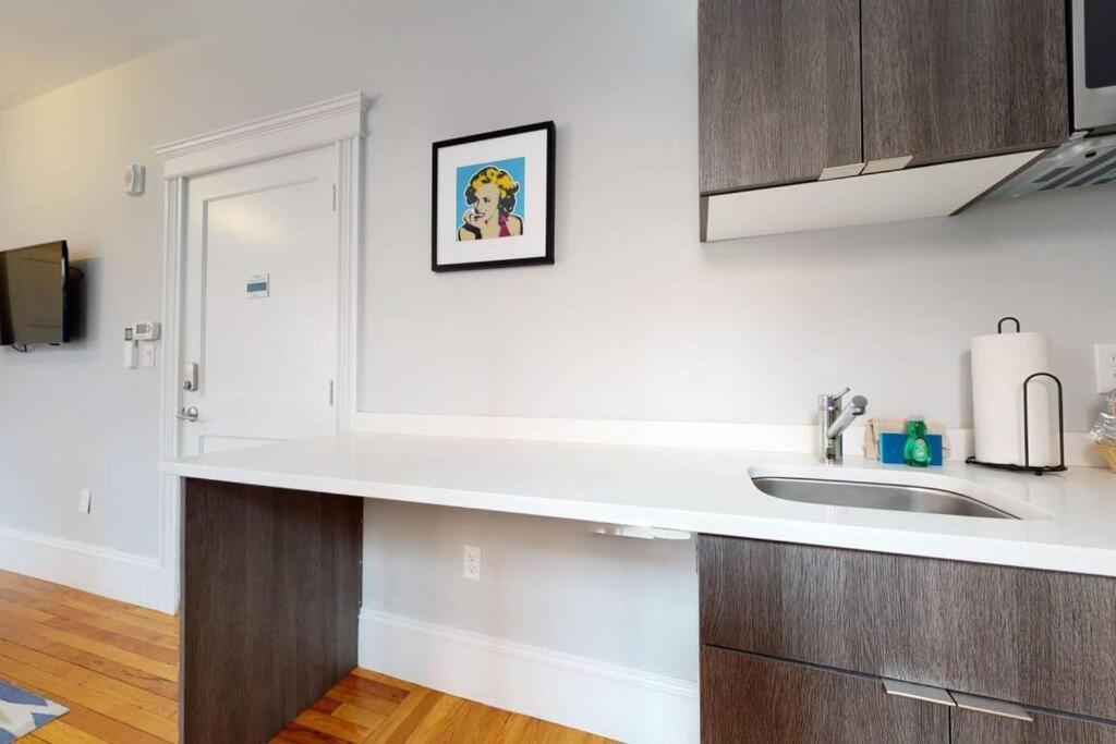 One-Bedroom Apartment - Photo 23