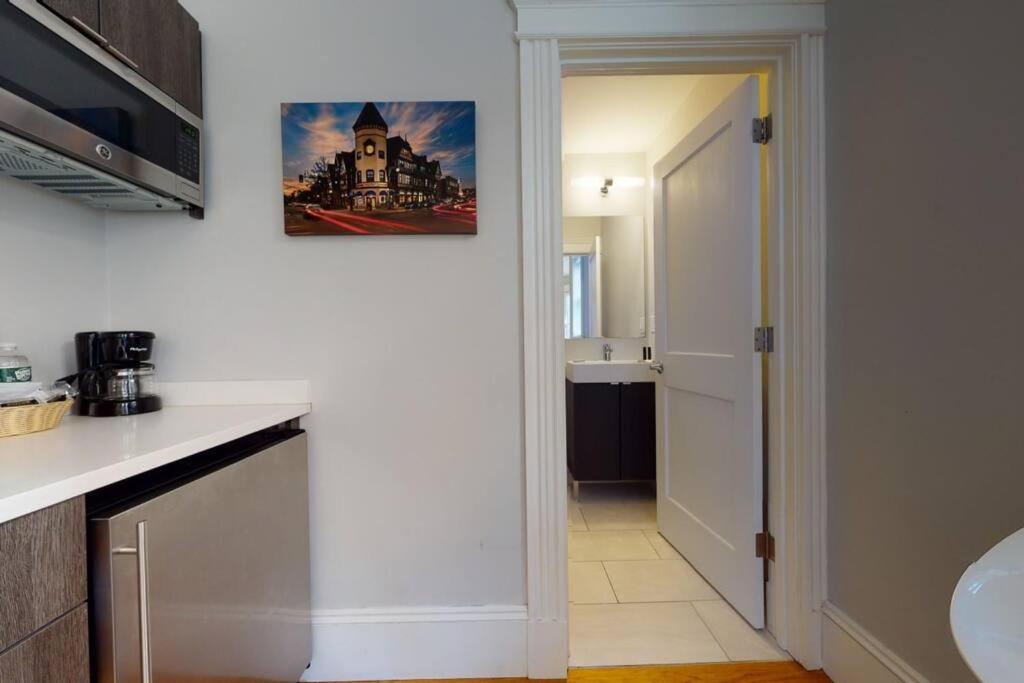 One-Bedroom Apartment - Photo 20