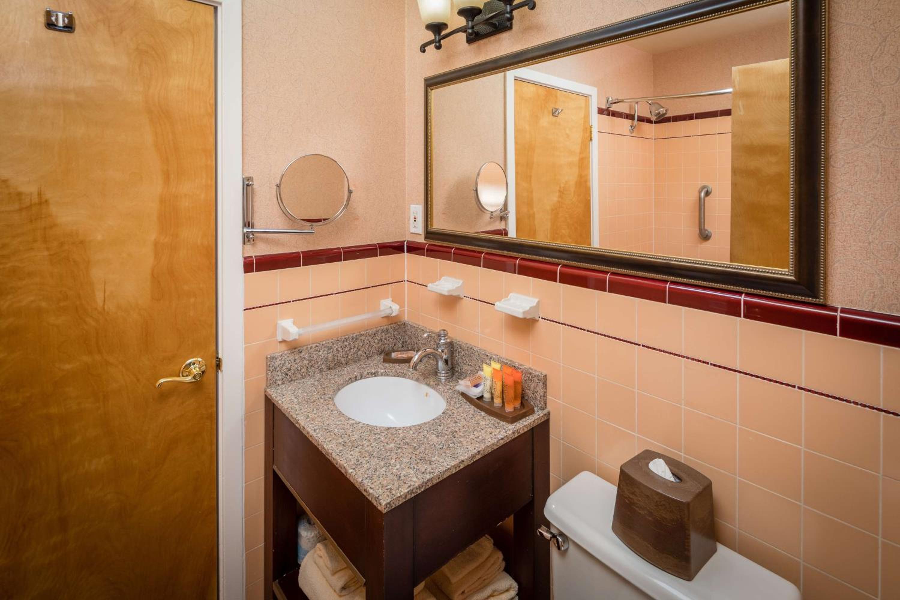 SFO El Rancho Inn SureStay Collection by Best Western, Zdjęcie 5