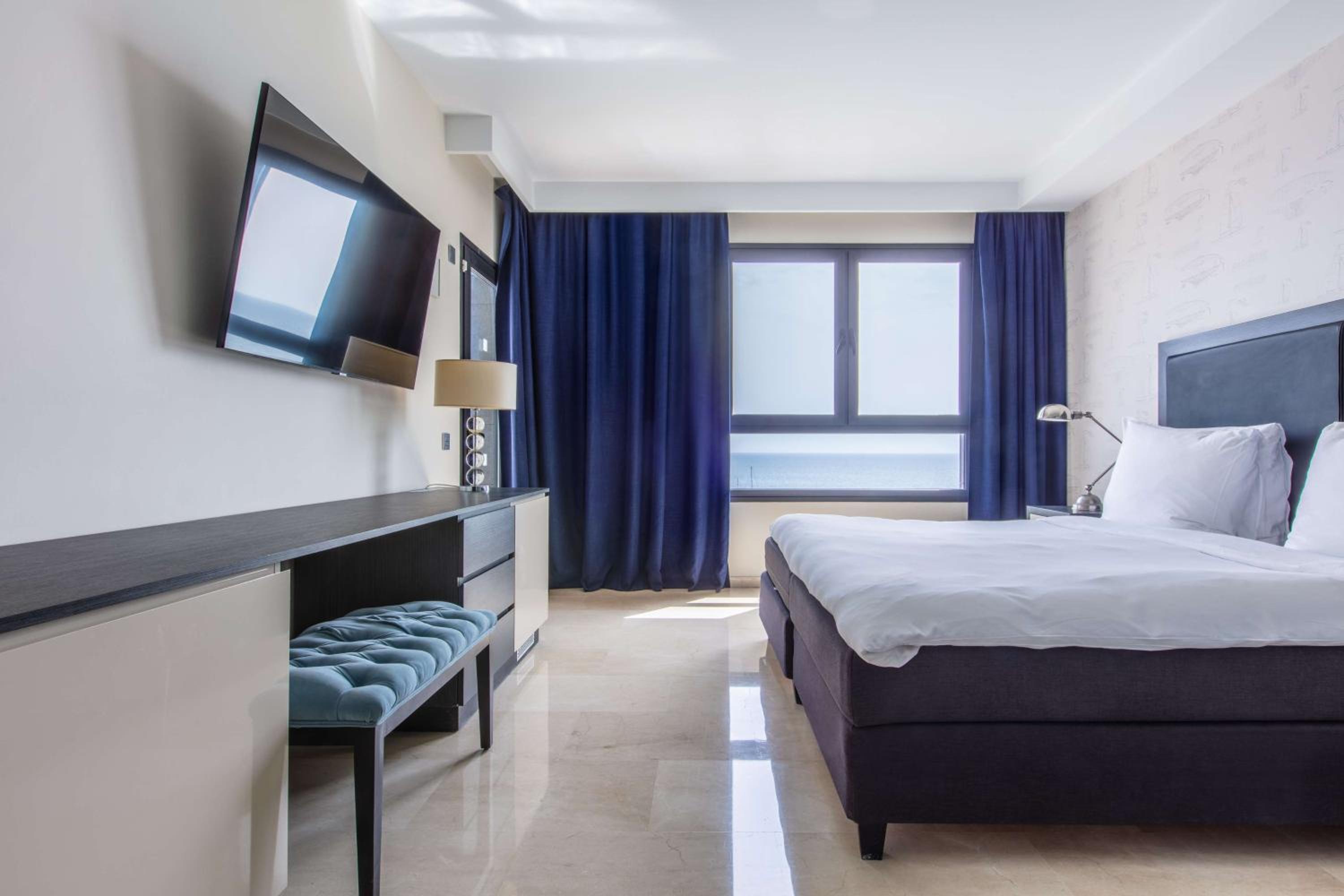 Premium Suite- 3 Bedroom & Sea View - Photo 18