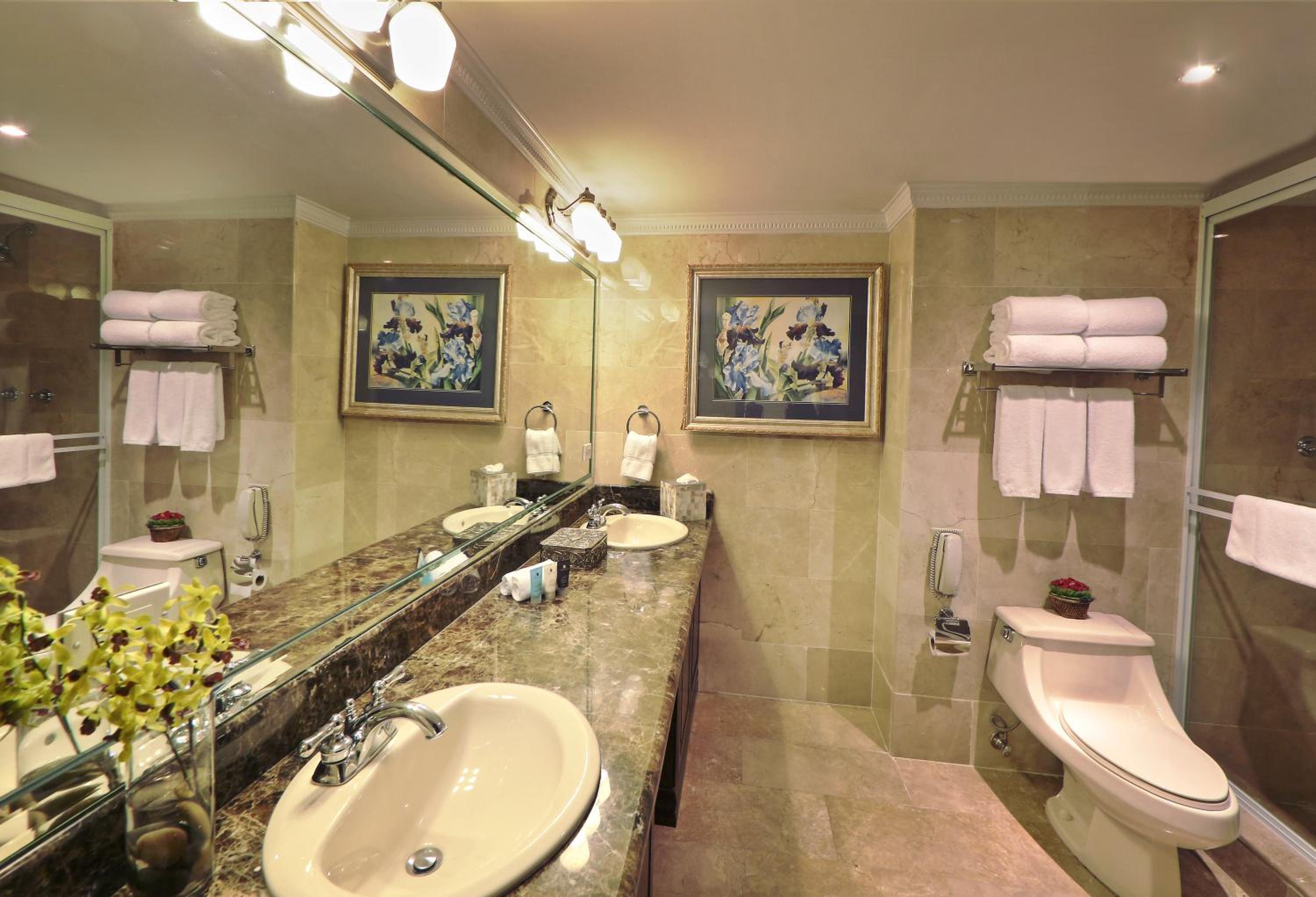 Royal Suite - Photo 1