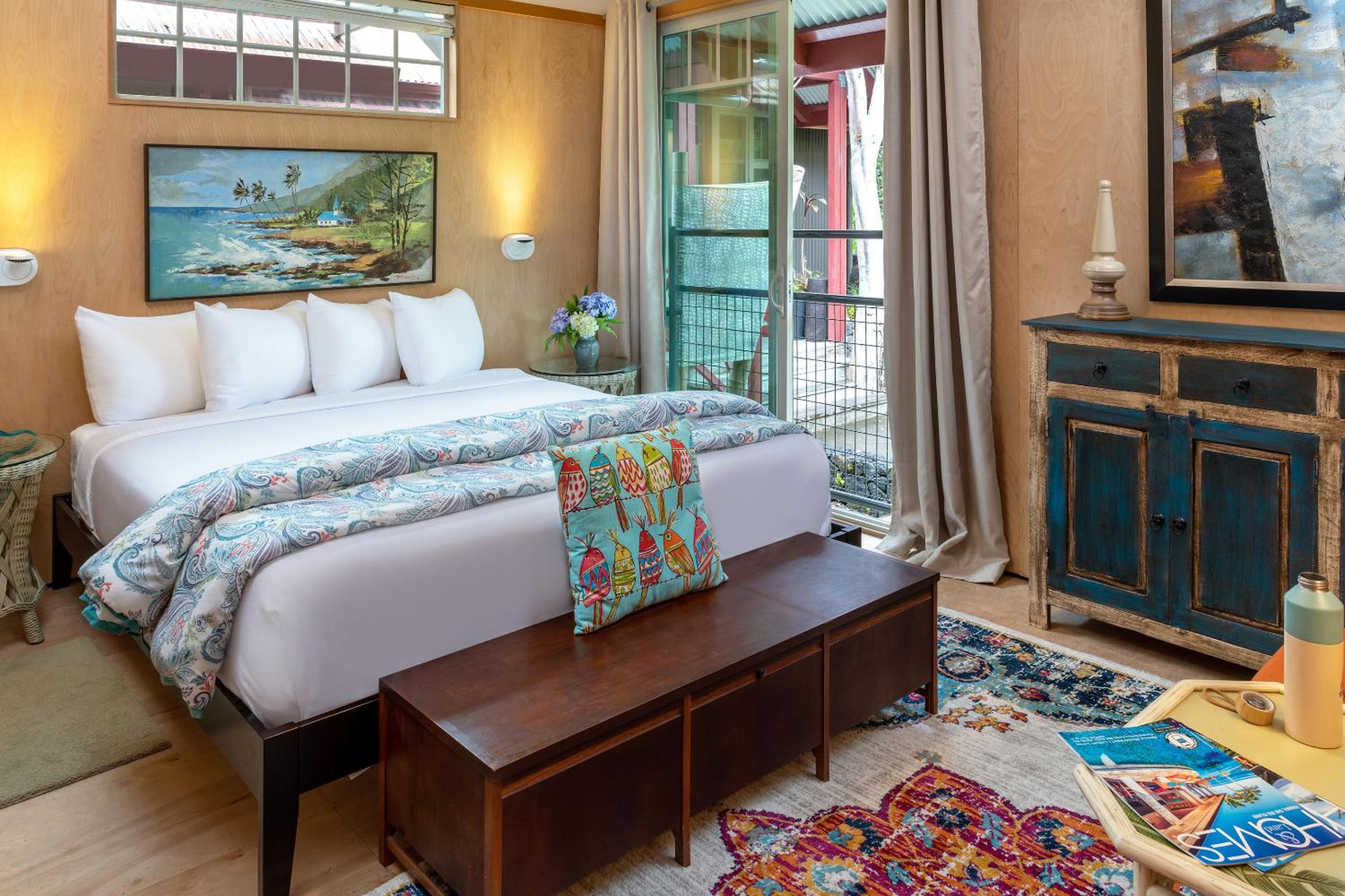 Deluxe King Room - HO2-2