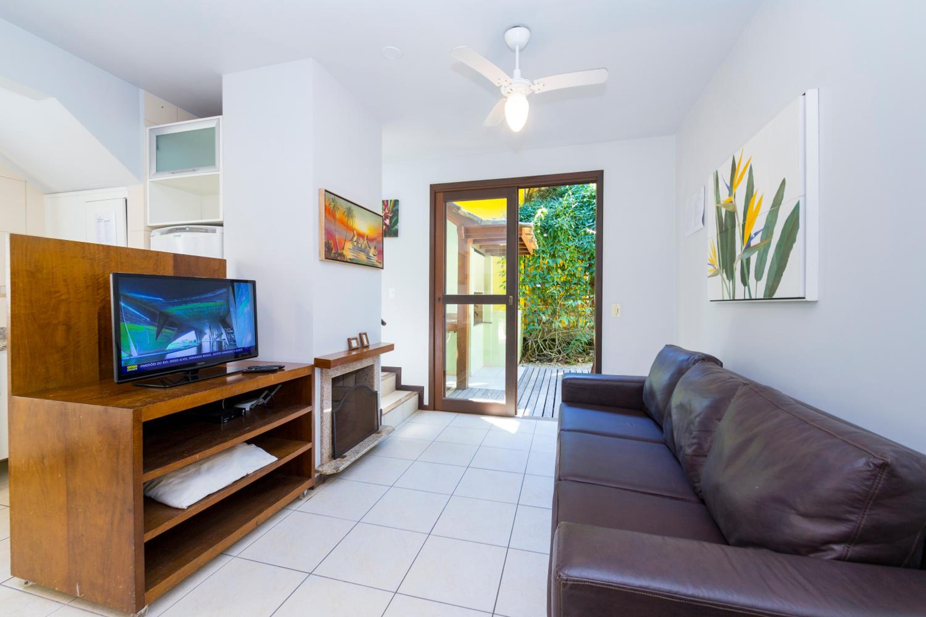 Two-Bedroom Bungalow - Photo 5