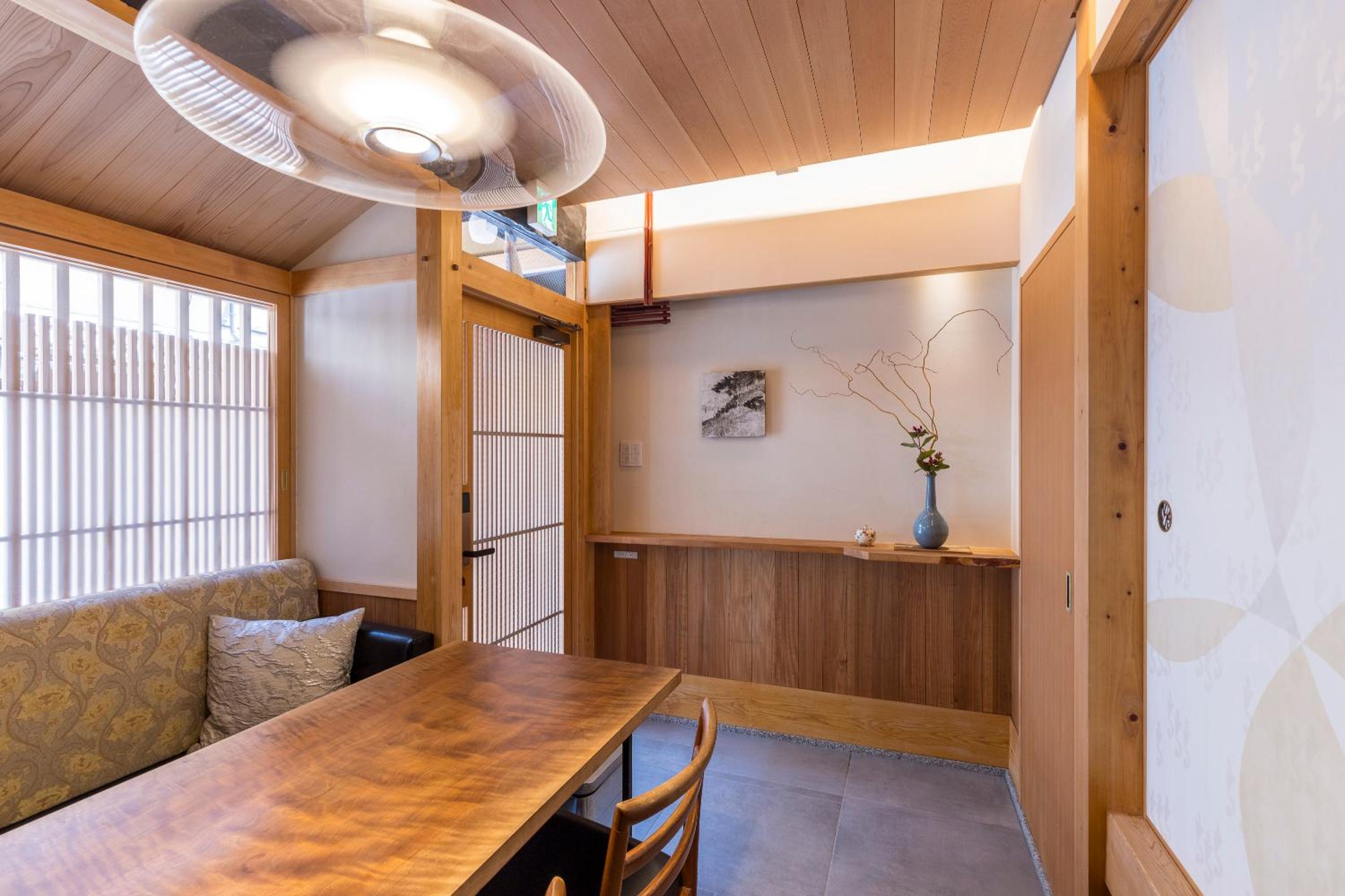 Japanese-Style Townhouse - Photo 10
