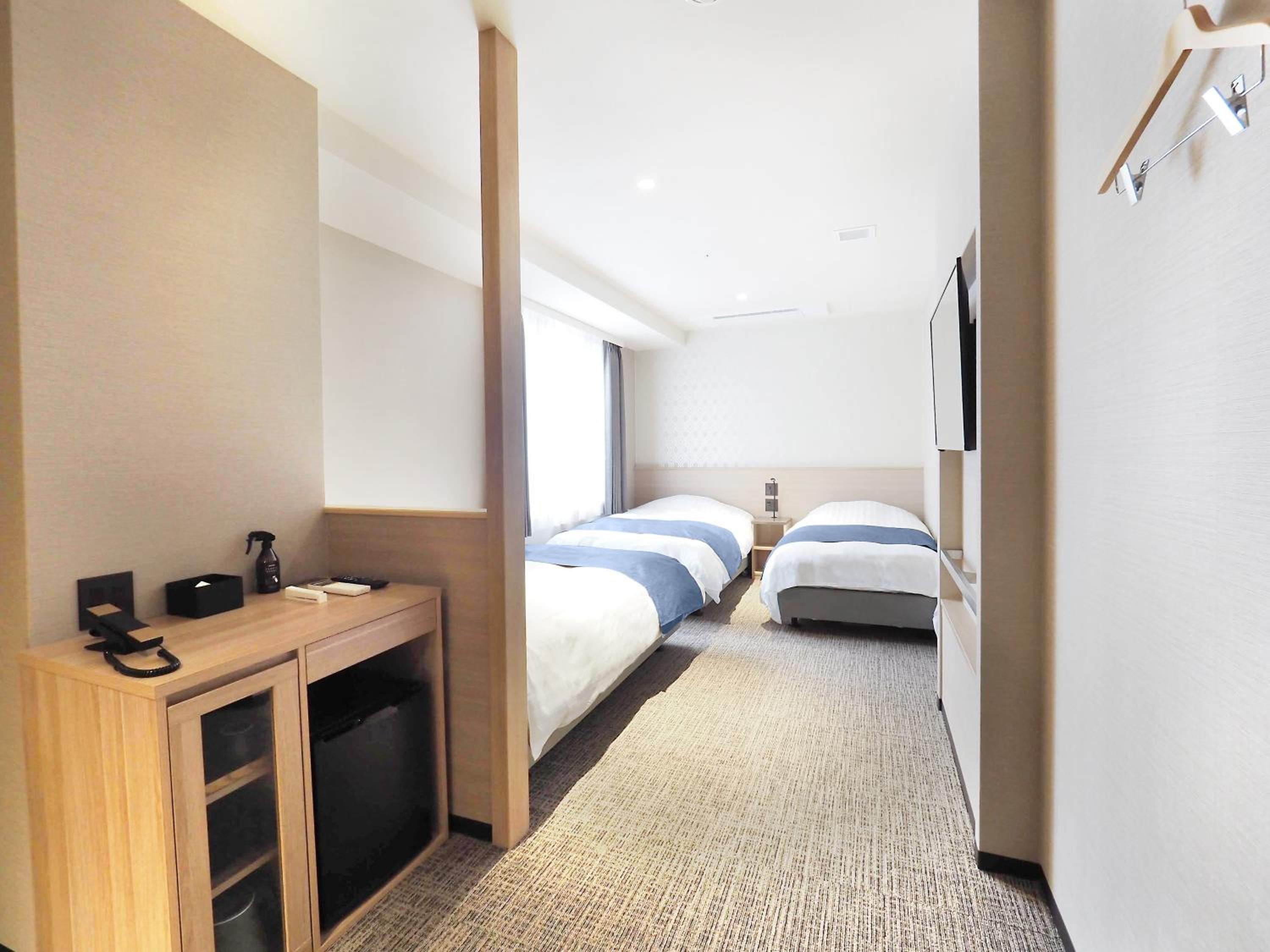 Triple Room - Photo 1