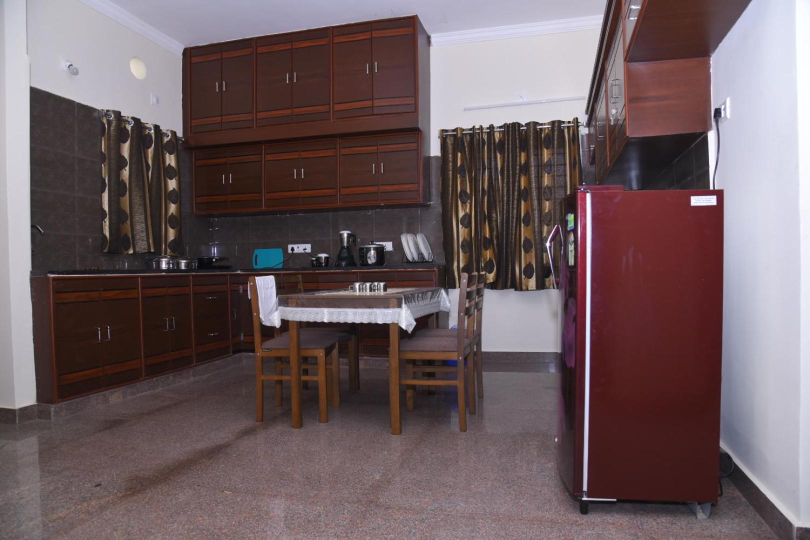 Two-Bedroom Apartment - Photo 35