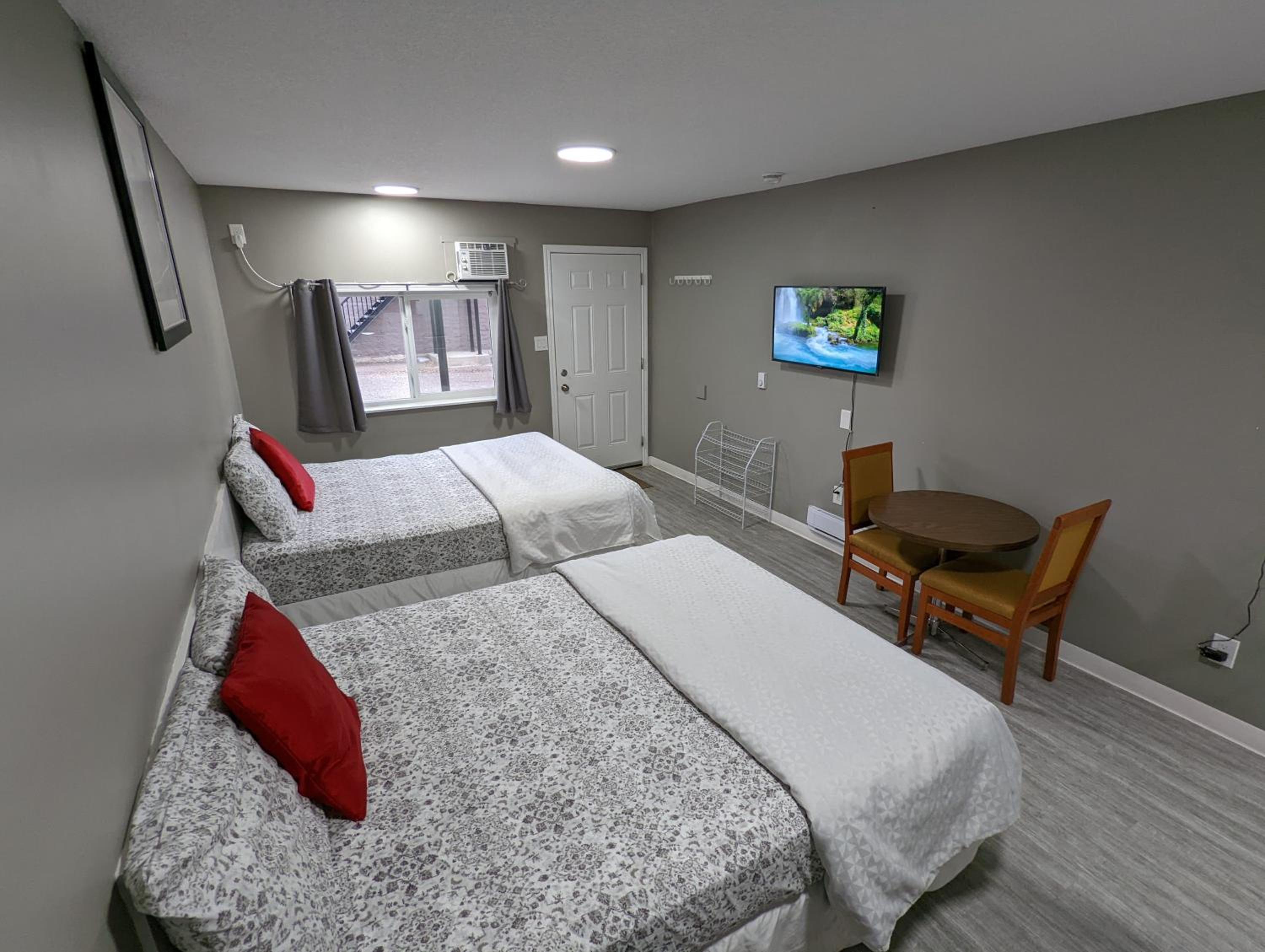 Standard Double Room - Photo 3