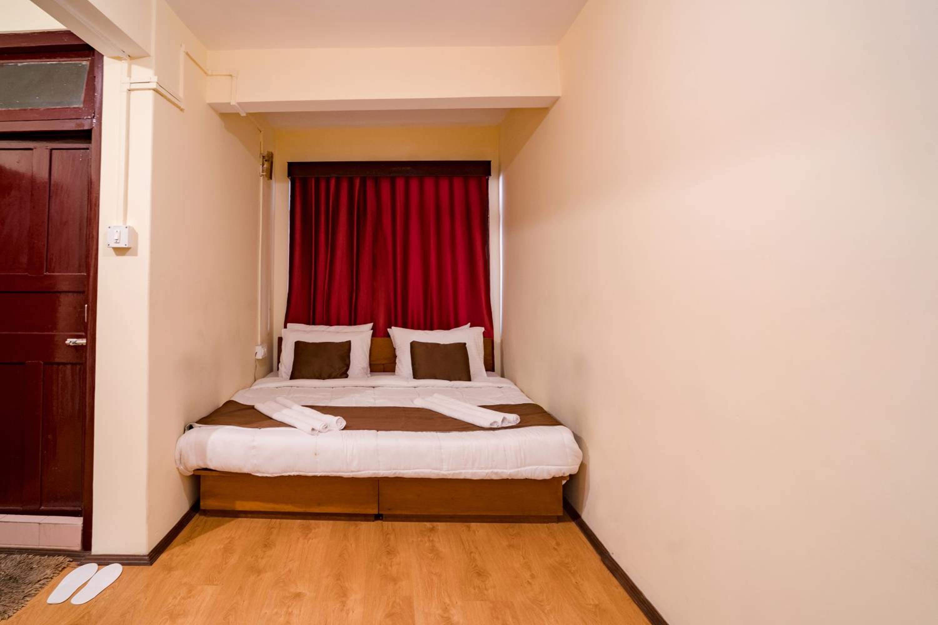 Standard Double Room - Photo 28