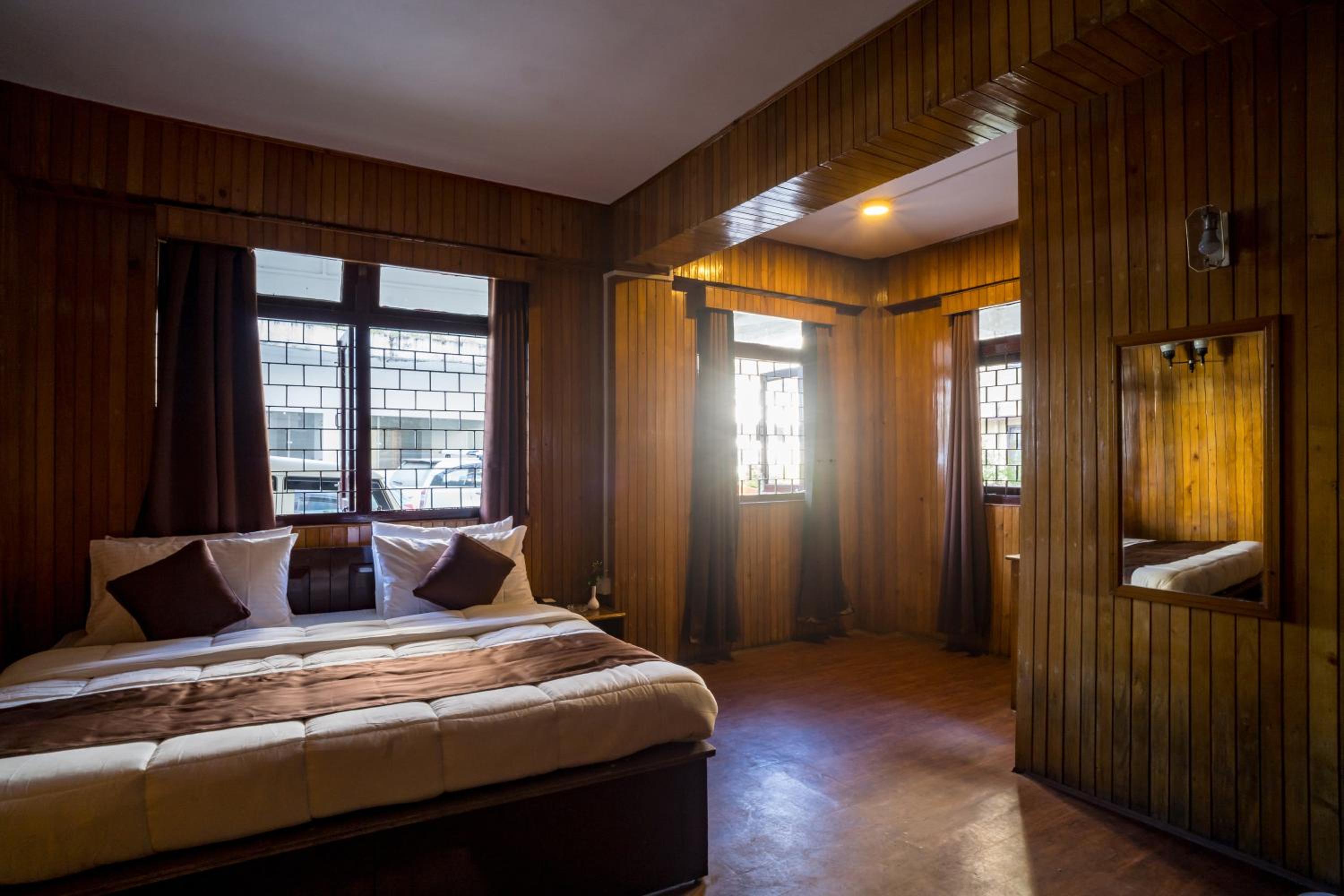 Standard Double Room - Photo 27