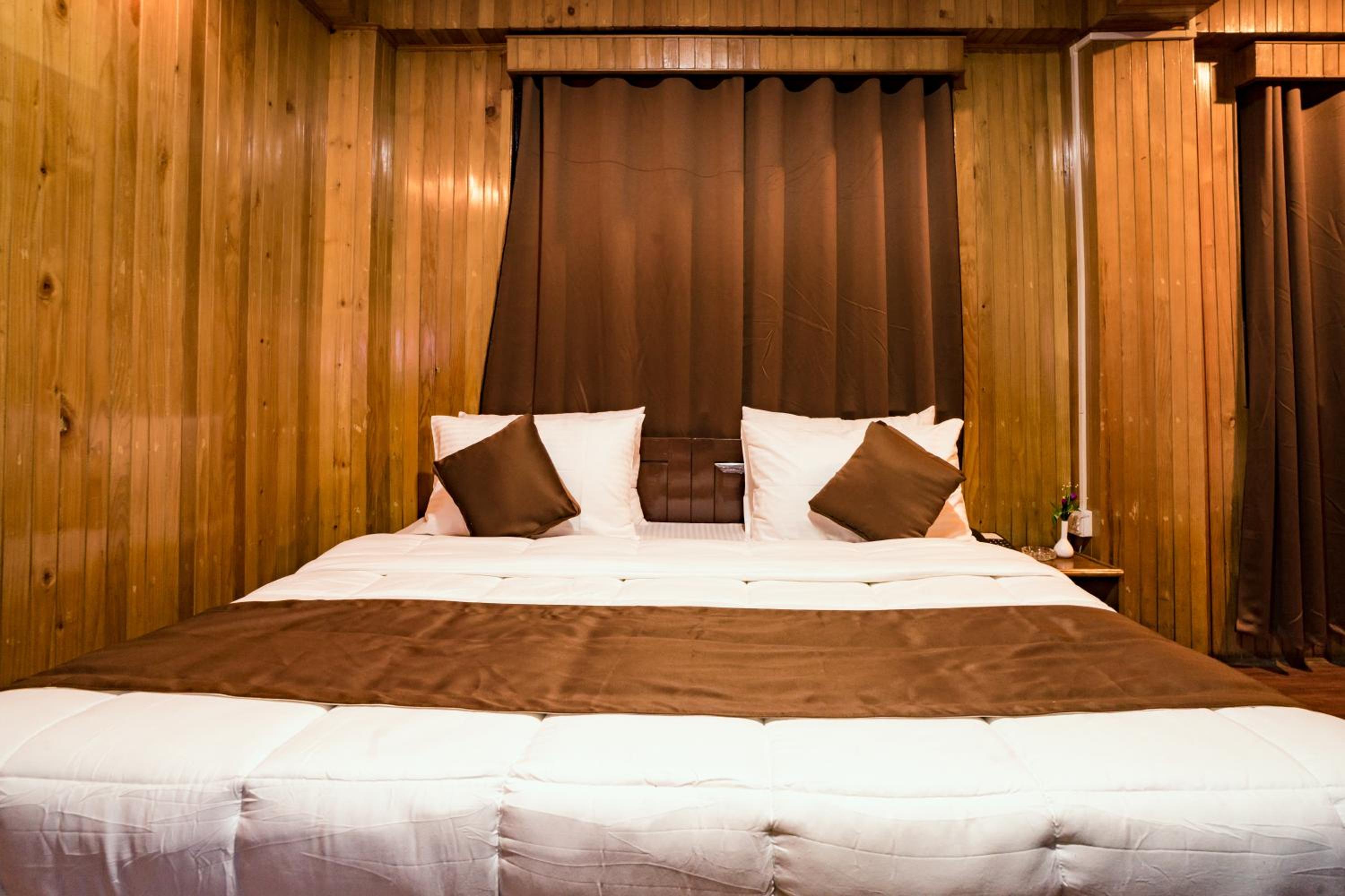 Standard Double Room - Photo 35