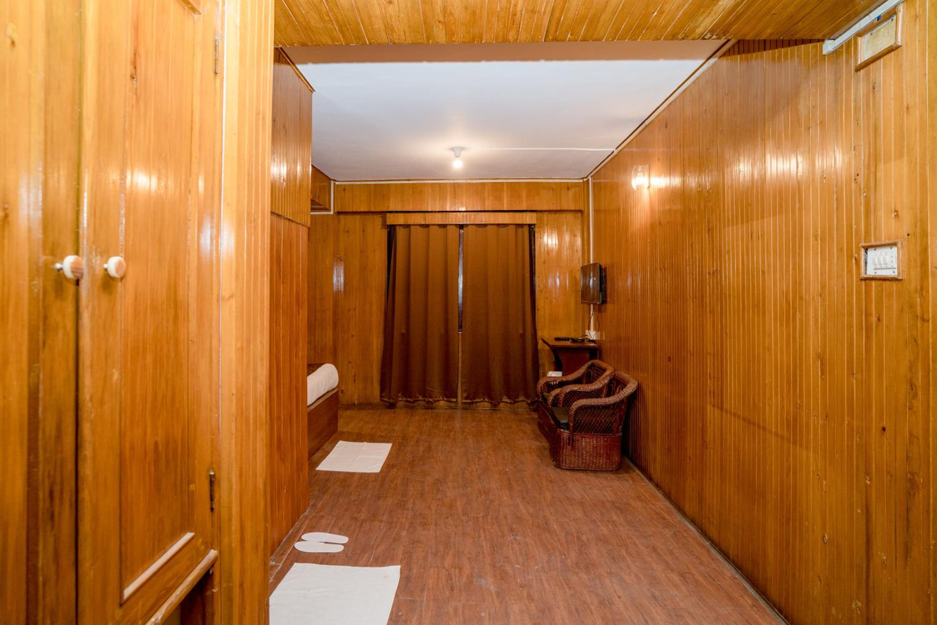 Standard Double Room - Photo 20