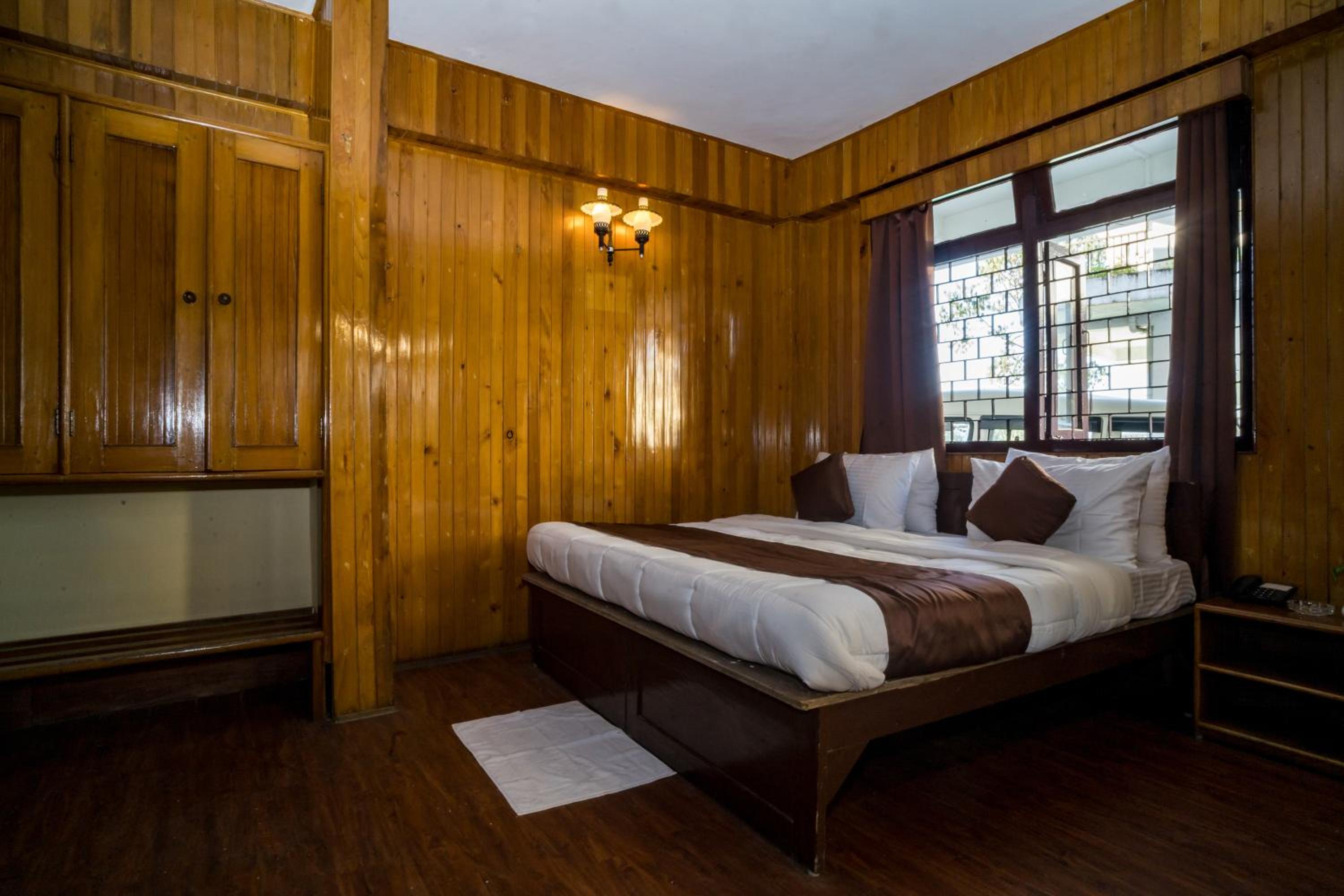Standard Double Room - Photo 24