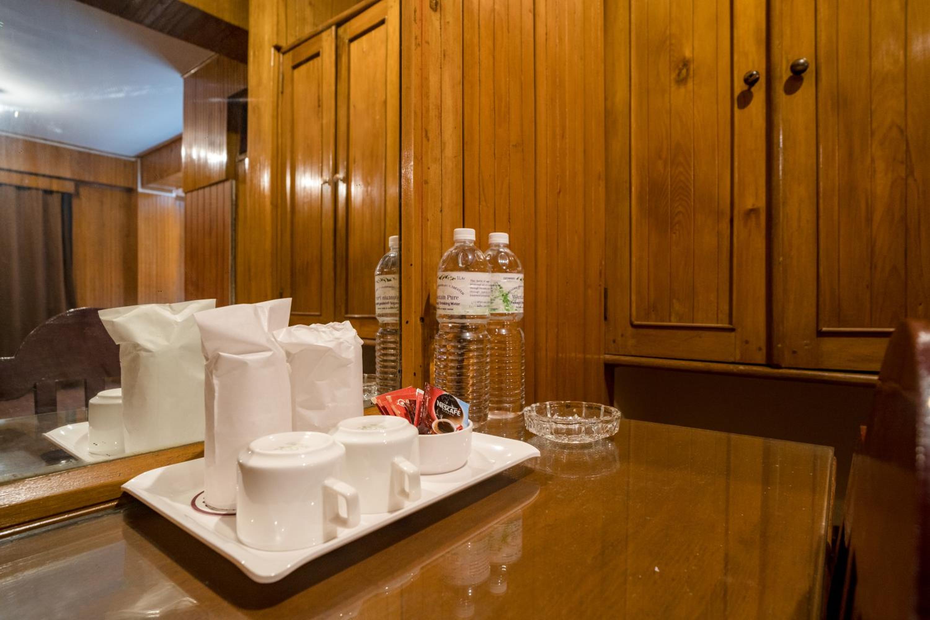 Standard Double Room - Photo 12