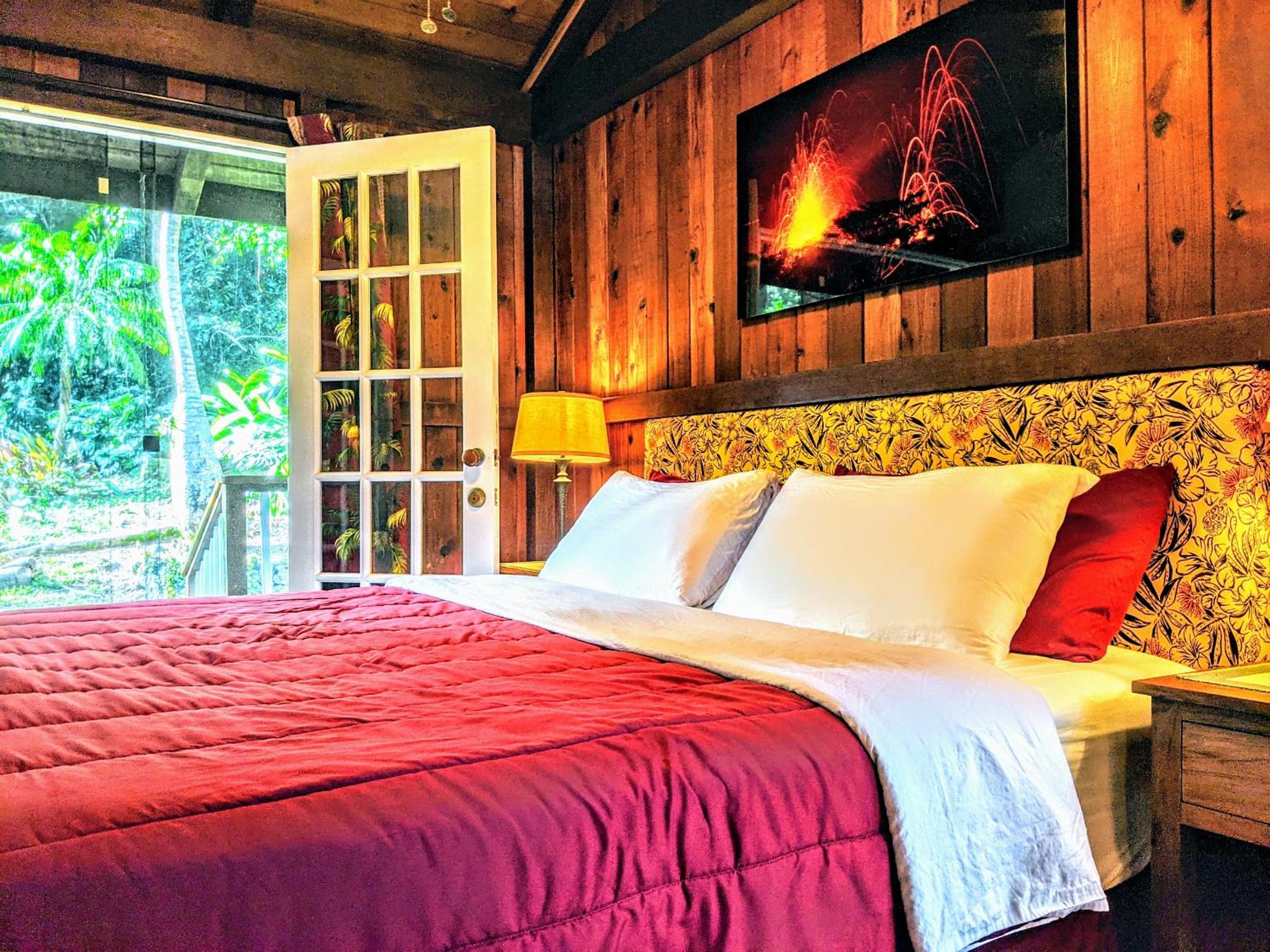 King Room with Balcony - Photo 1