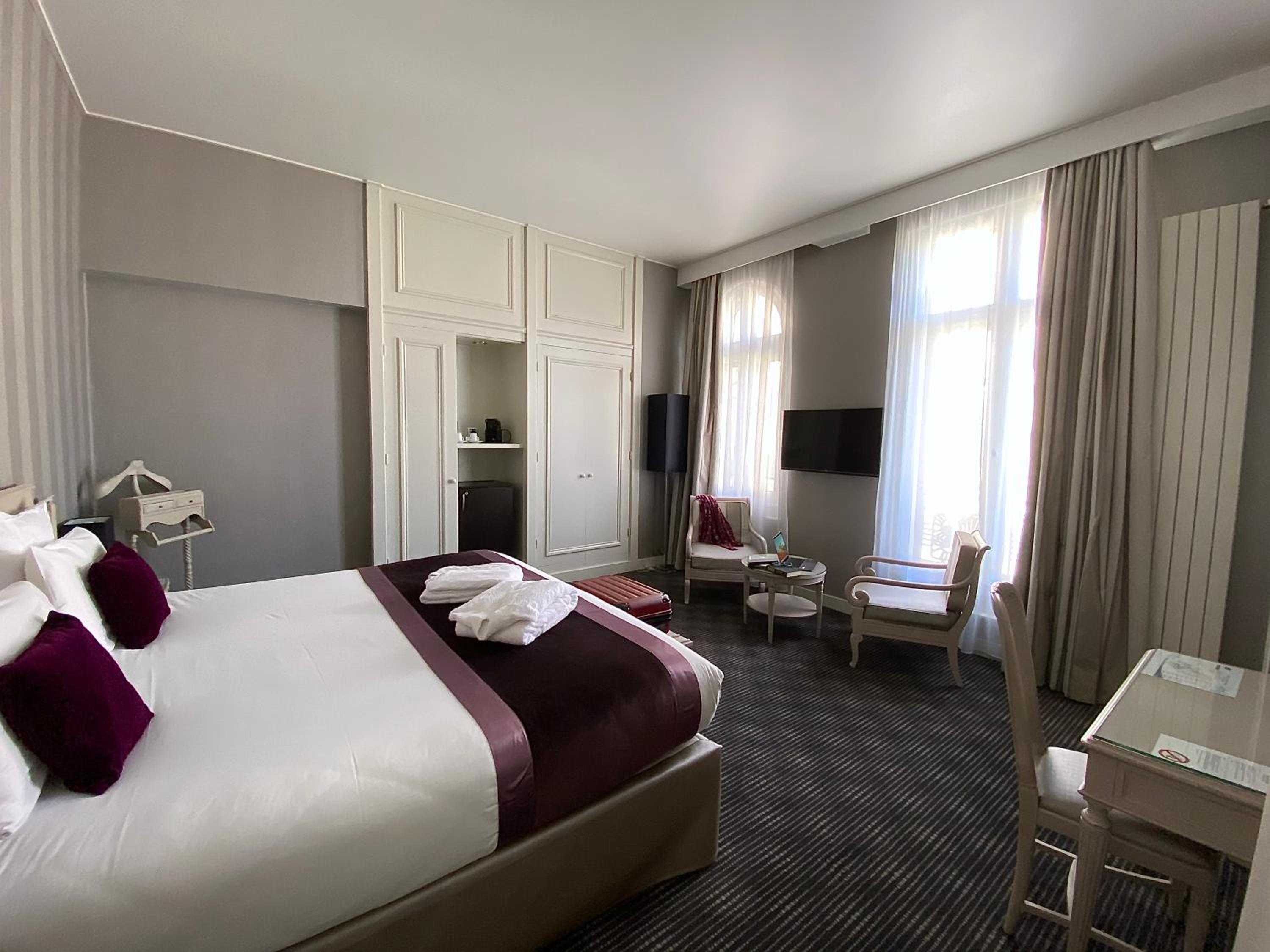 Prestige Double Room - Photo 7