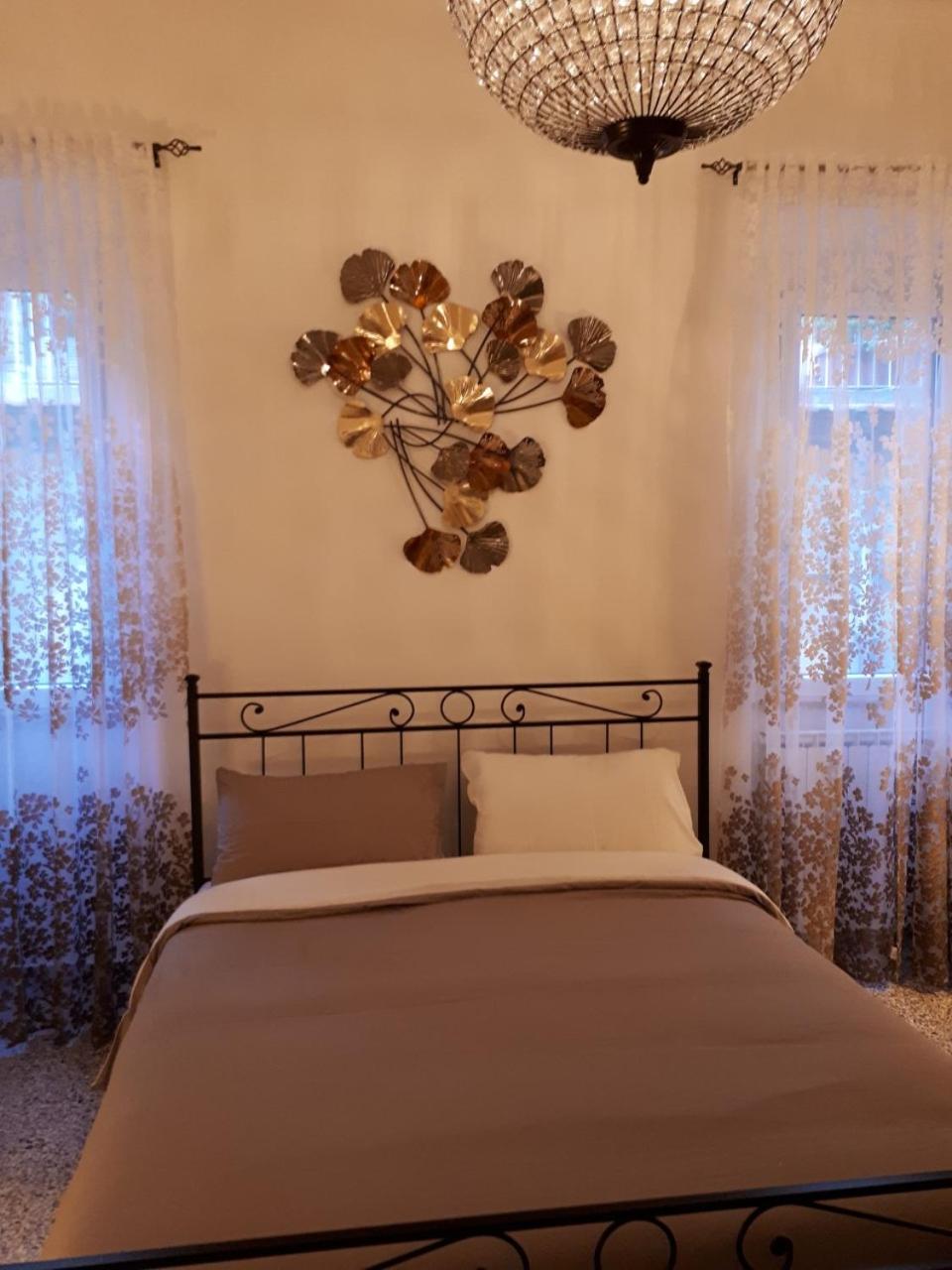 Two-Bedroom Apartment - Photo 29