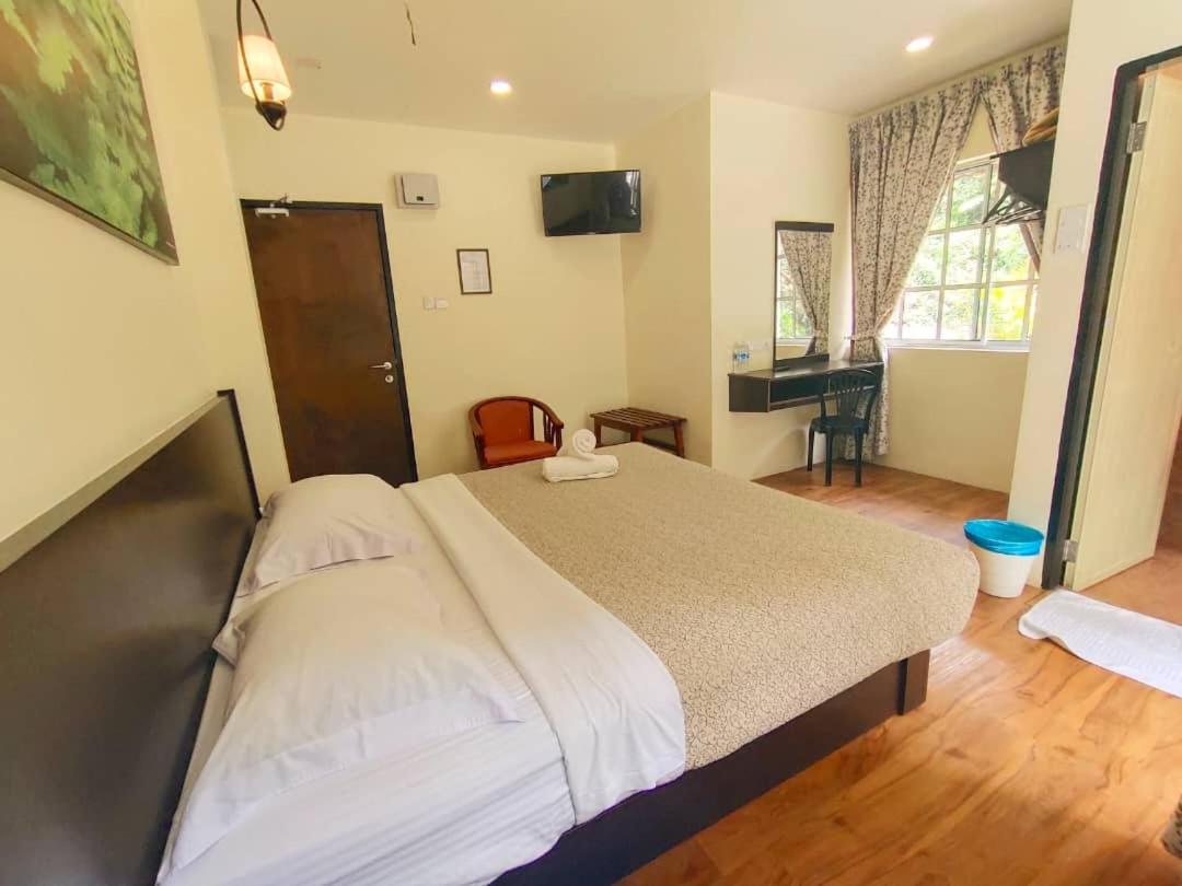 King Room with Balcony