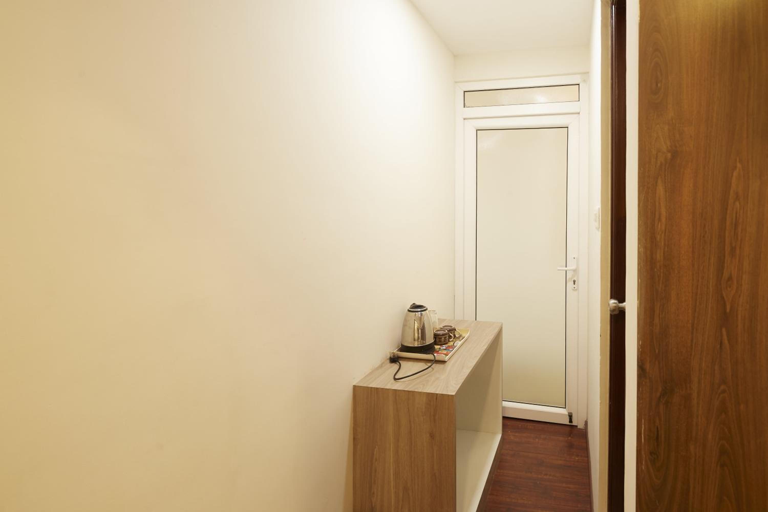 Deluxe Family Suite - Photo 9