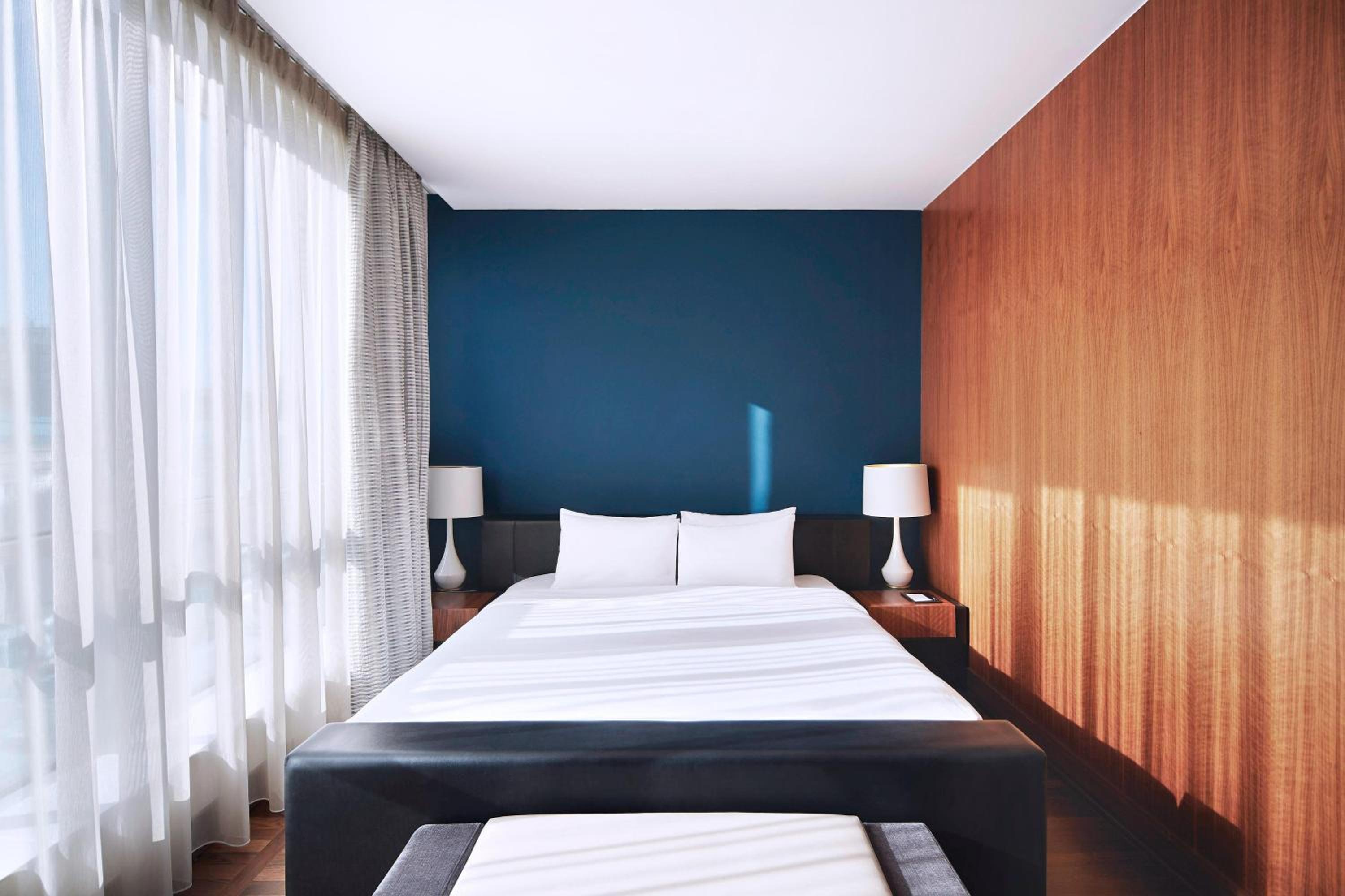 Park Suite - Photo 3
