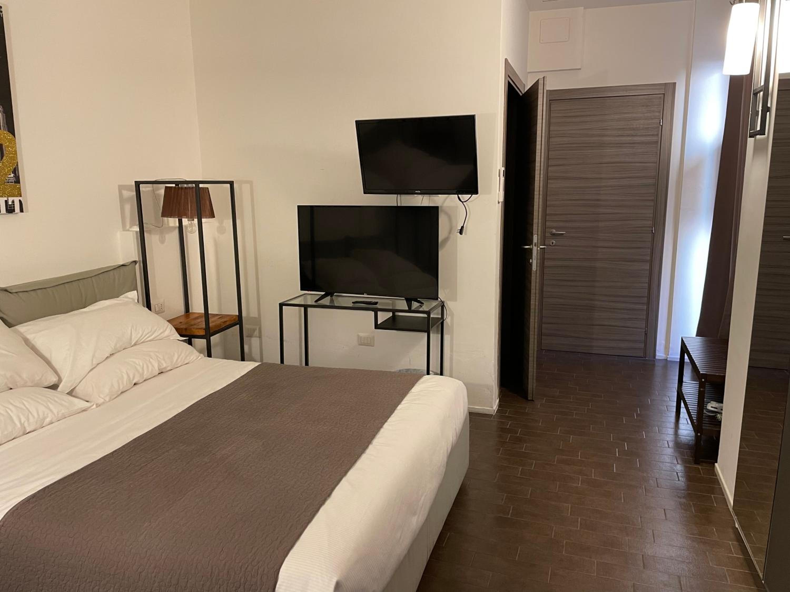 Disability Access - Double Room photo 3